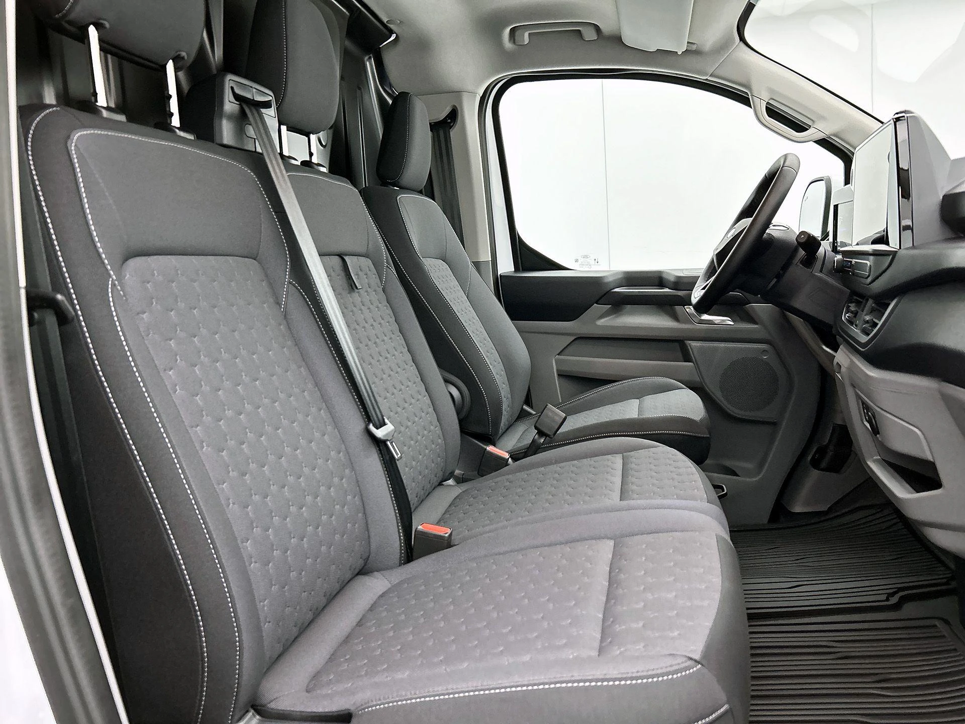 Ford Transit Custom 340 L2H1 Limited 65 kWh
