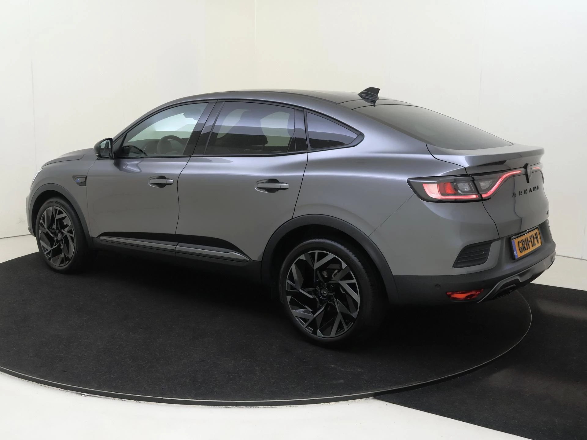 Renault-Arkana-image-4