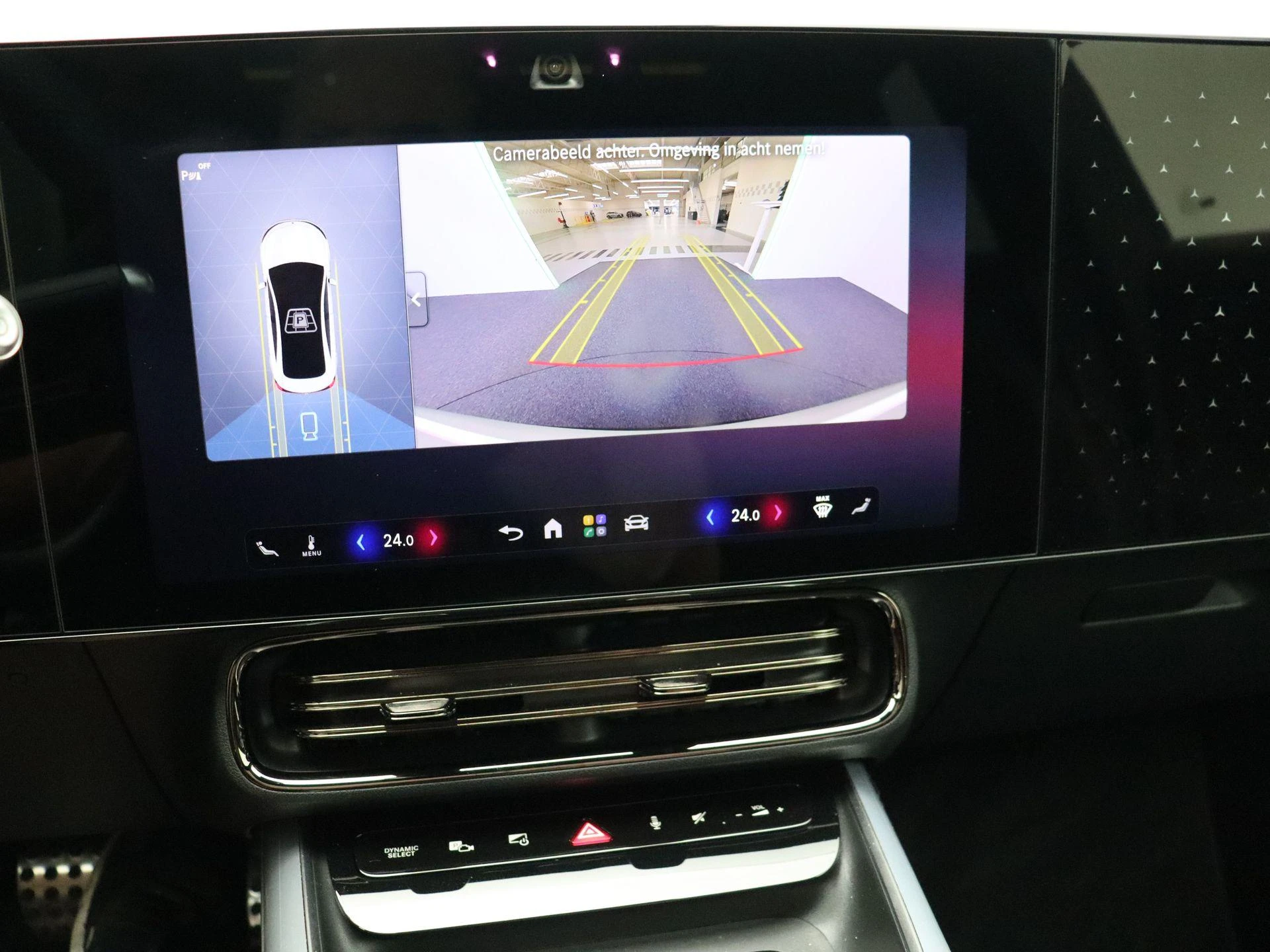 Mercedes-Benz-CLA-image-23