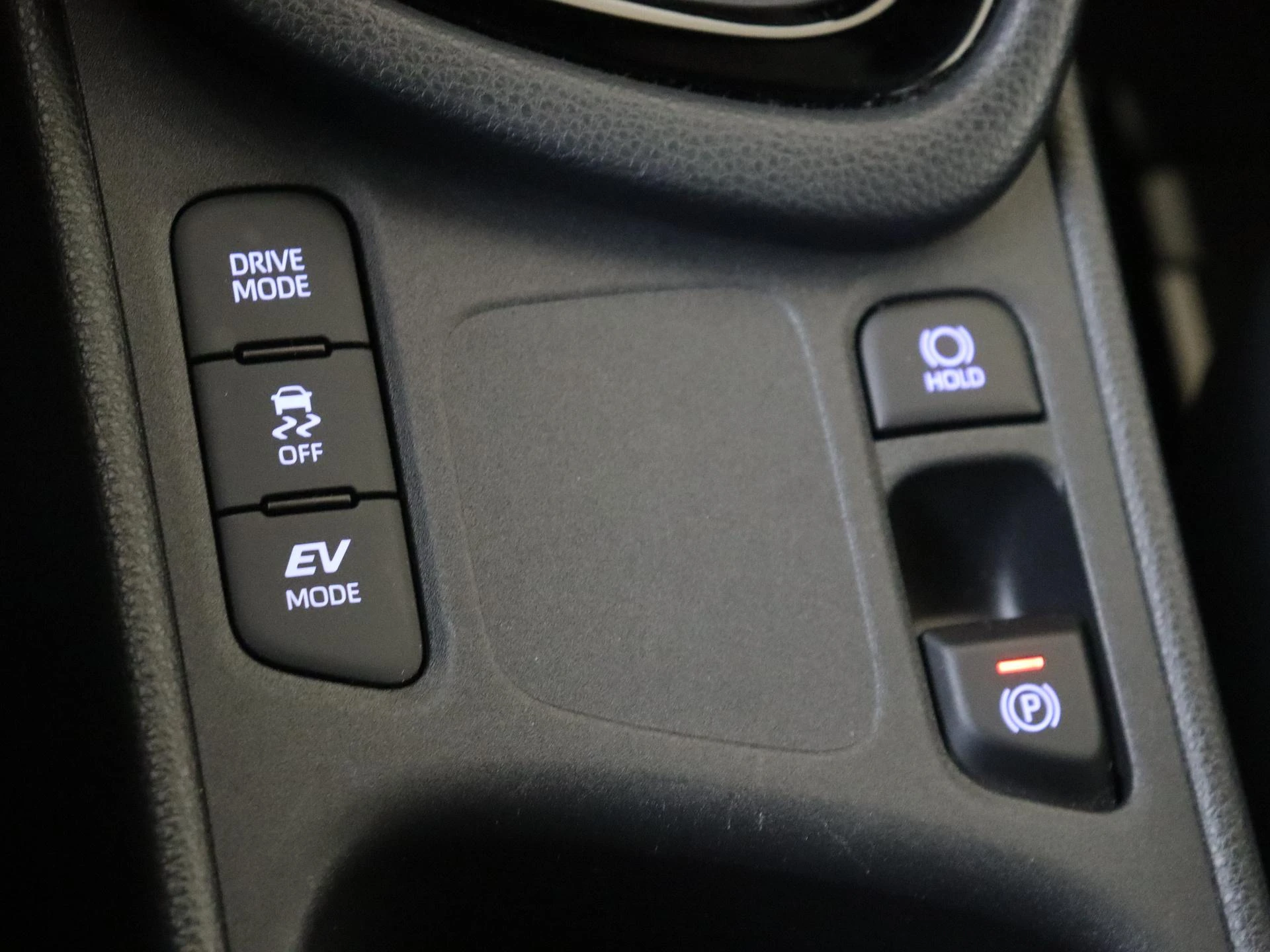 Toyota-Yaris-image-20