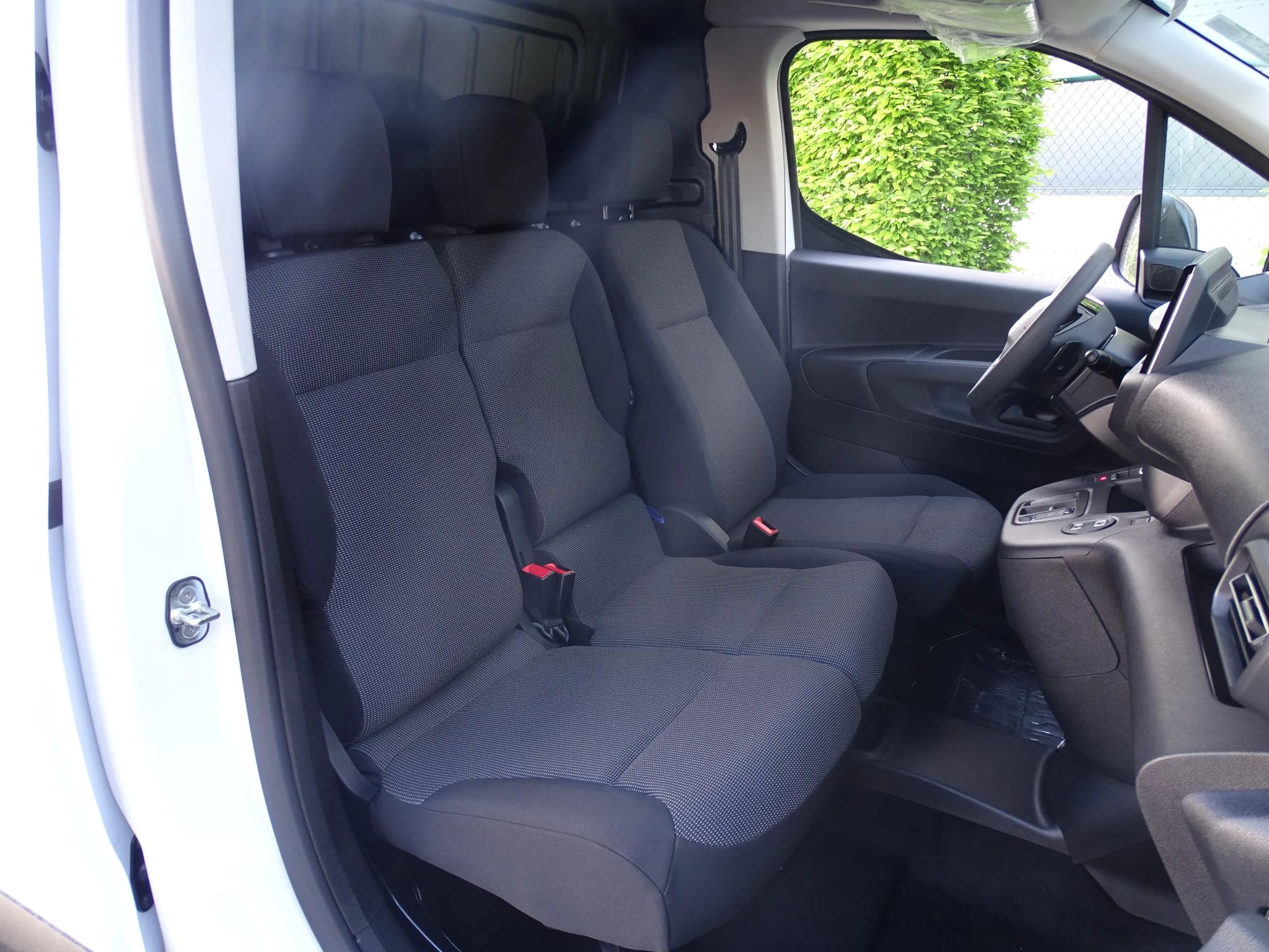 Peugeot-Partner-image-11