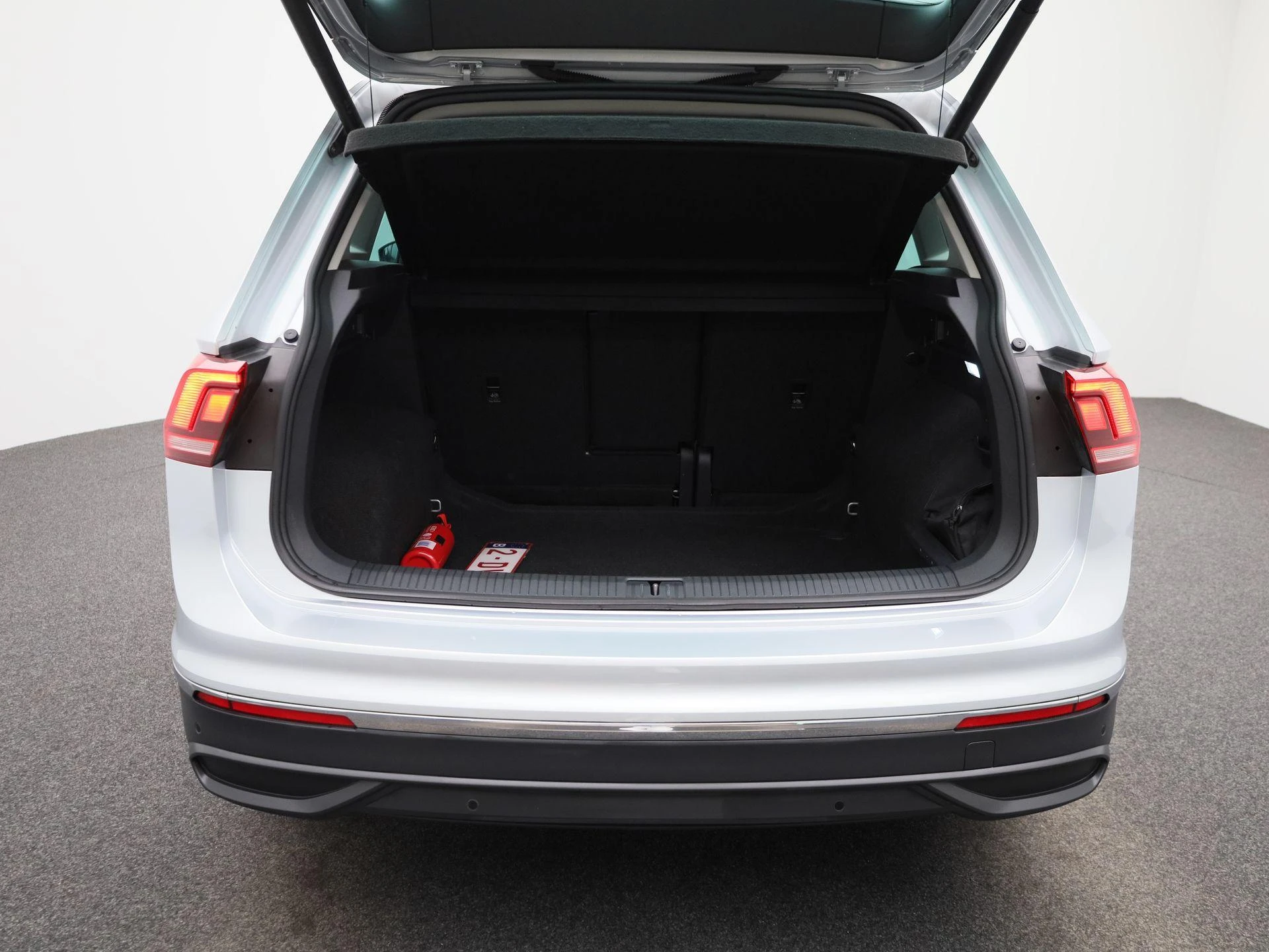 Volkswagen-Tiguan-image-15