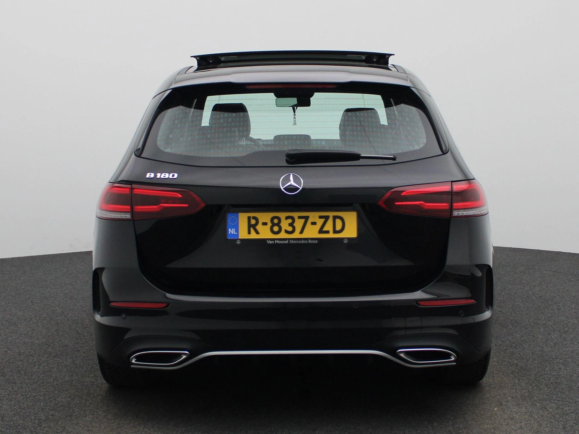 Mercedes-Benz-B-Klasse-image-4