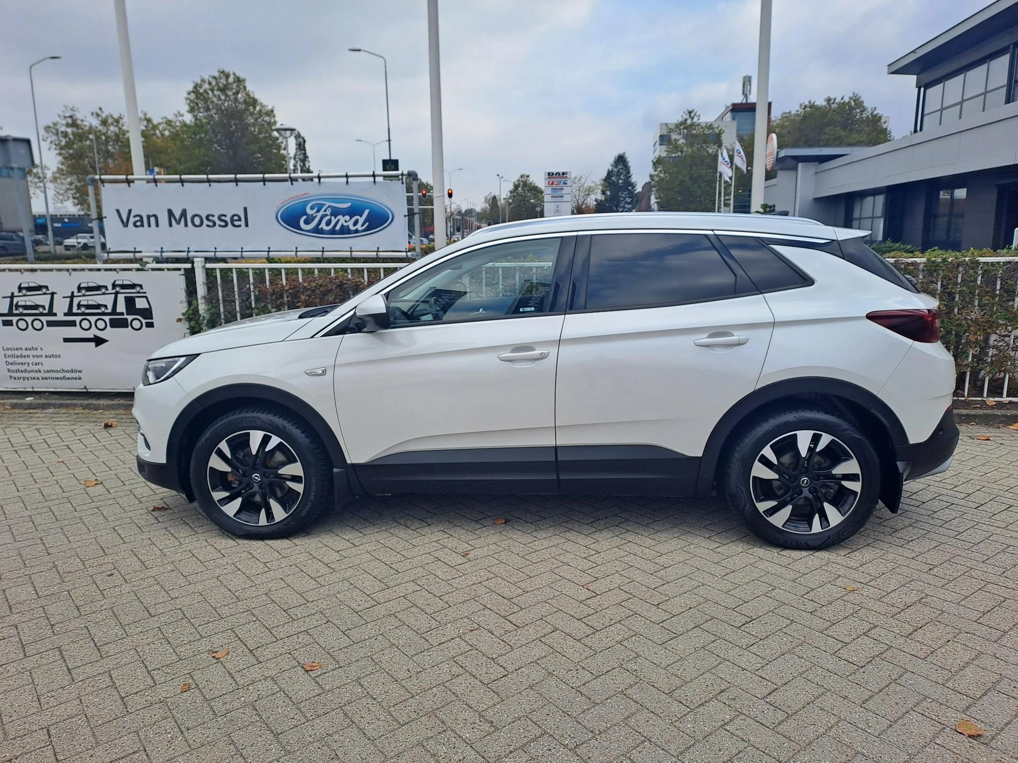 Opel-Grandland X-image-7