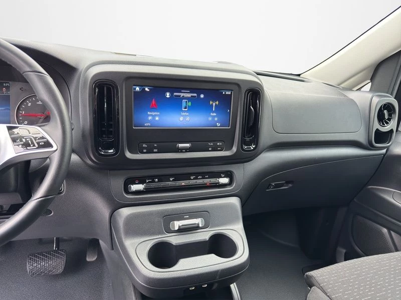 Mercedes-Benz Vito 116 TOURER NEUES MODELL AHK KAMERA NAVI DAB Tourer