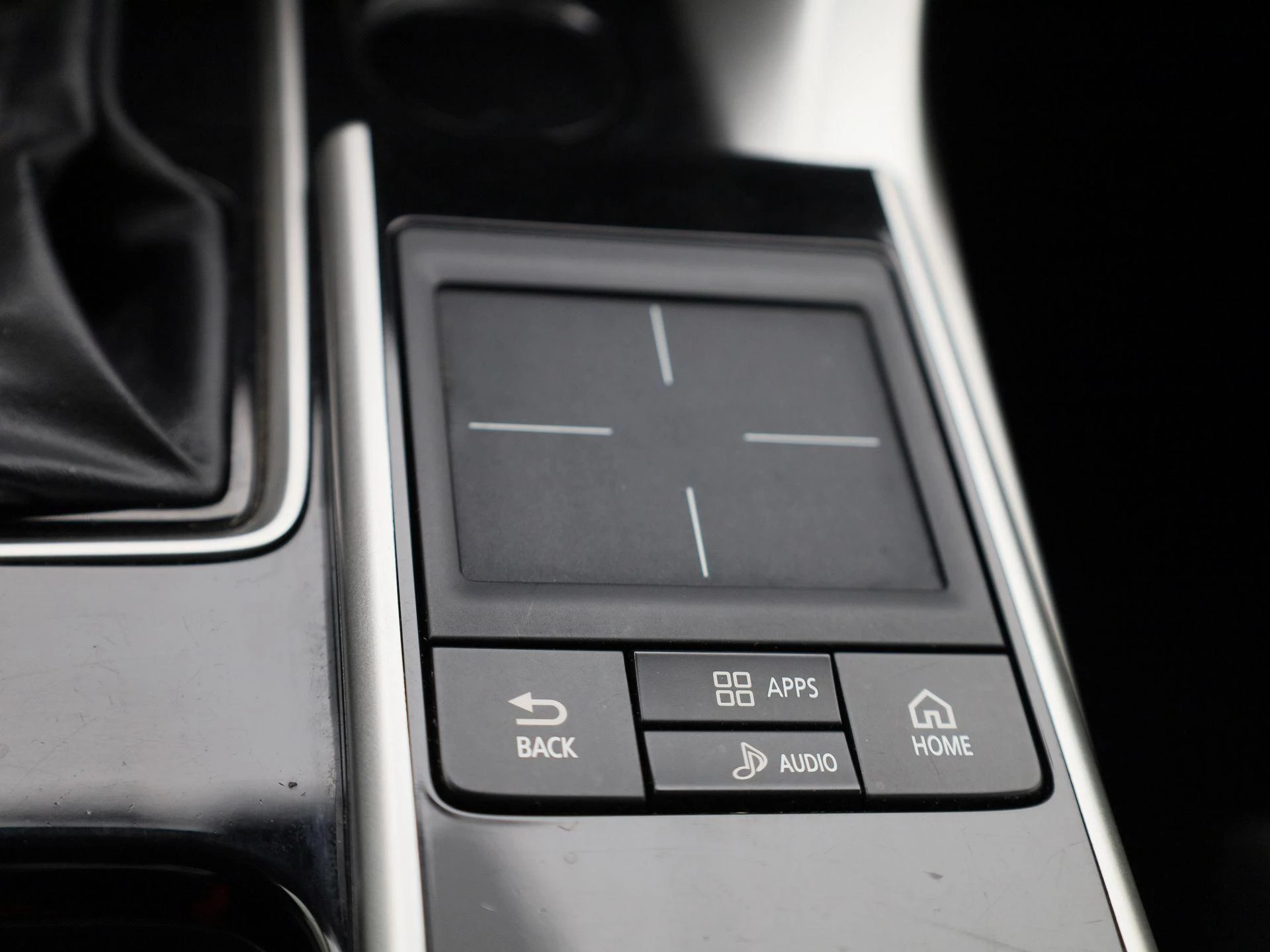Mitsubishi-Eclipse Cross-image-22