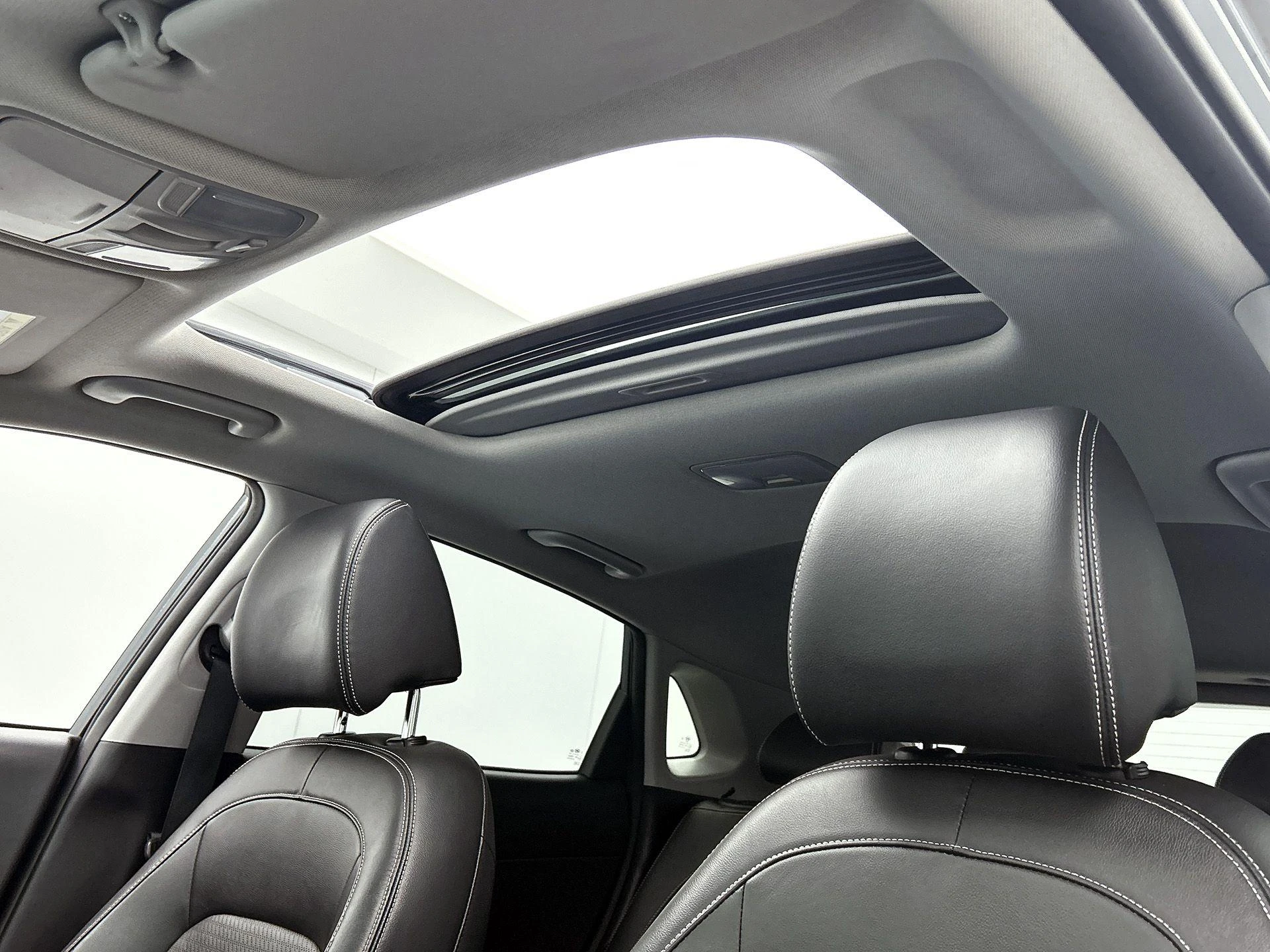Hyundai-Kona-image-35