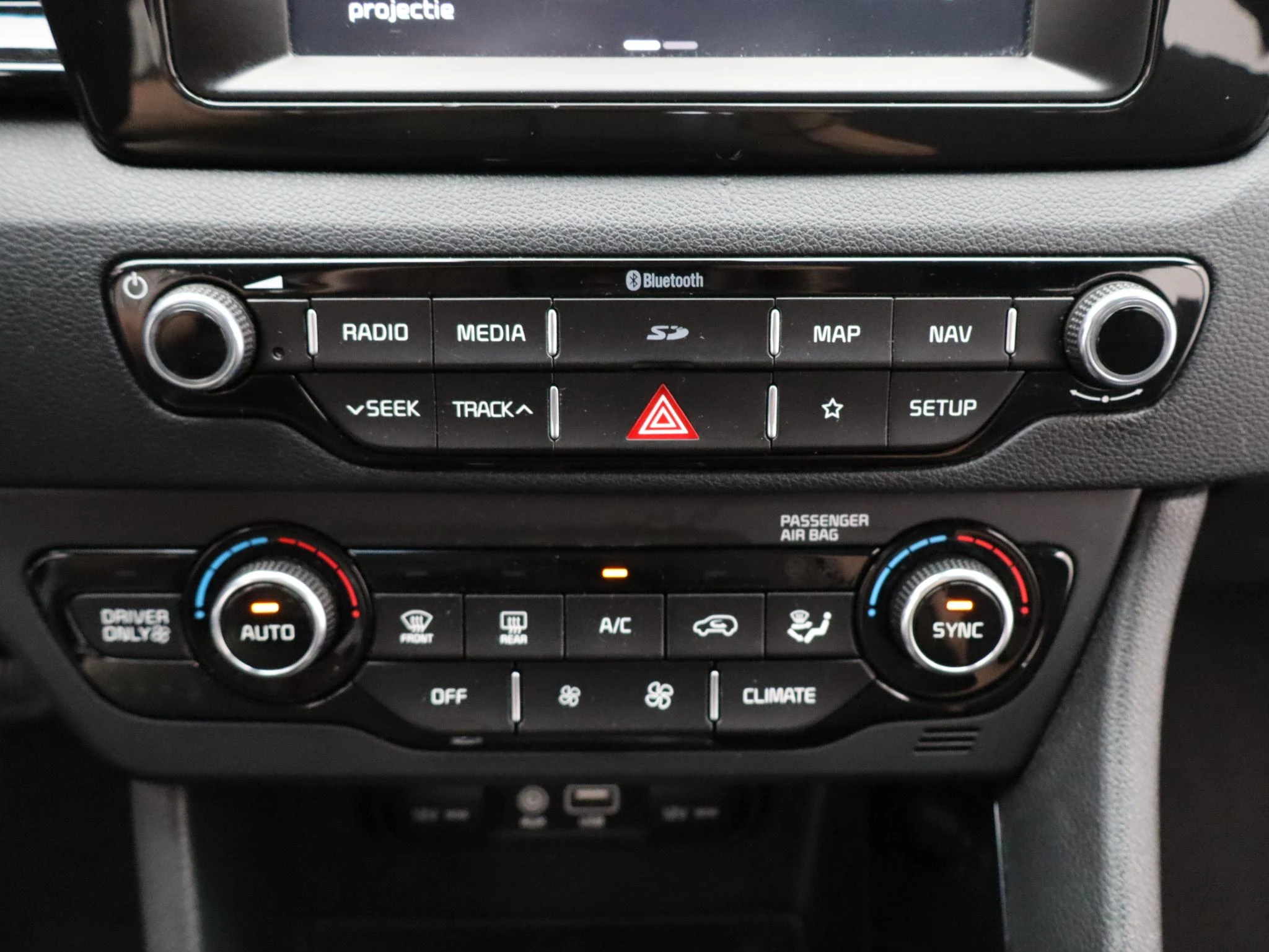 Kia-Niro-image-18