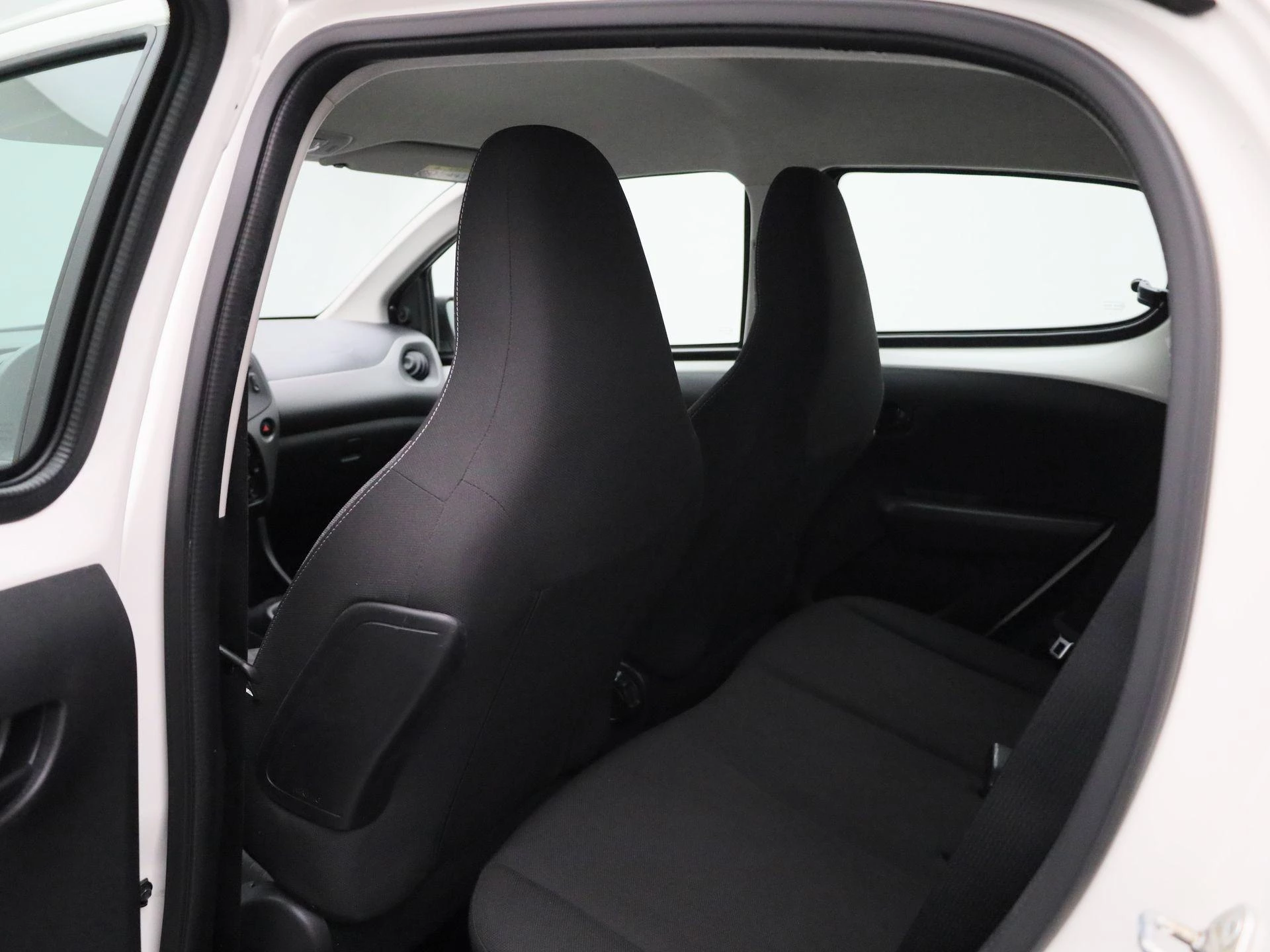 Peugeot-108-image-9