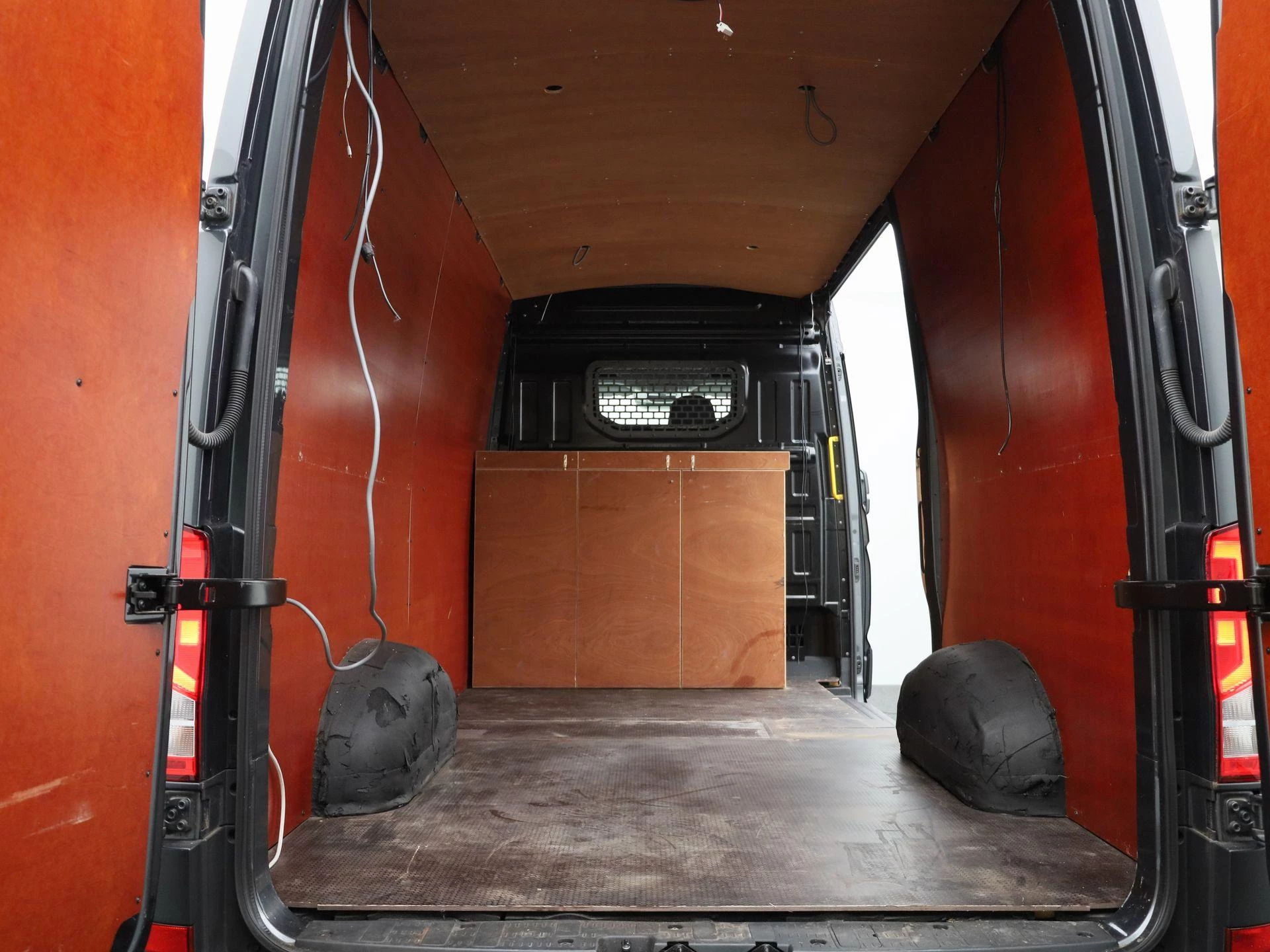 Volkswagen-Crafter-image-14