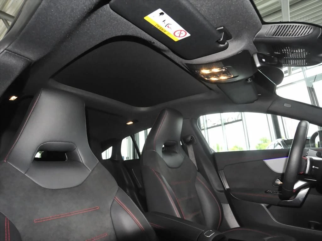 Mercedes-Benz-CLA 250 e-image-14