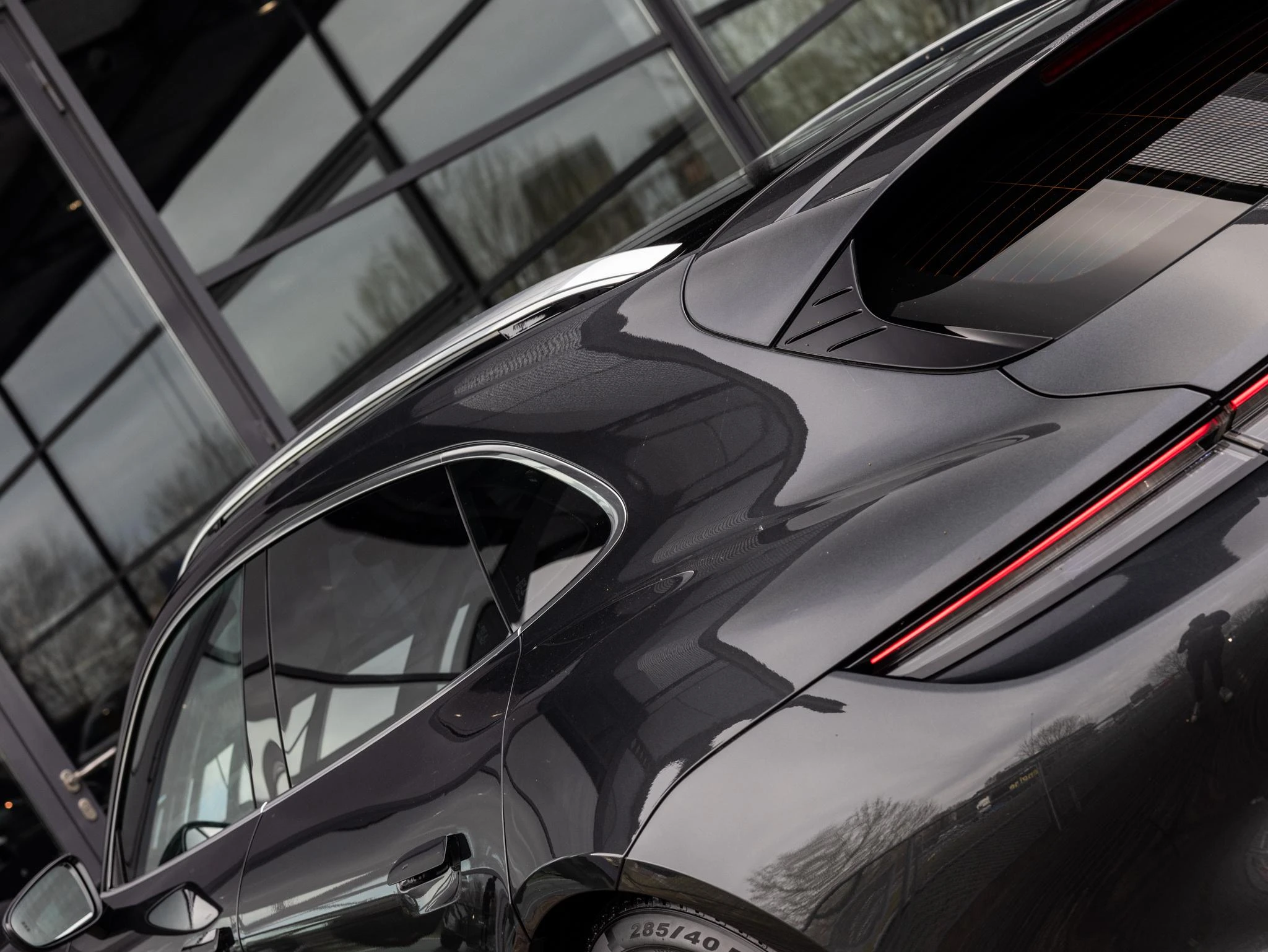 Porsche-Taycan-image-12