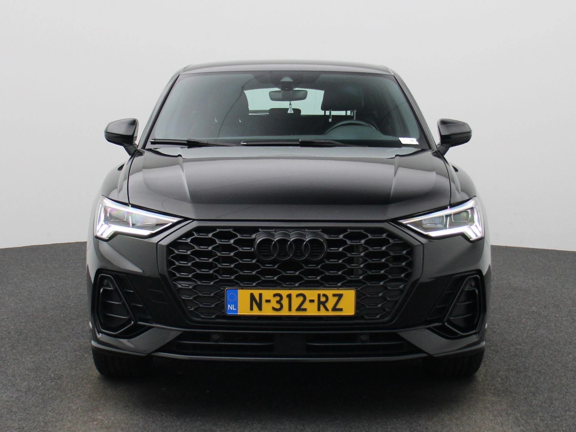 Audi-Q3-image-1