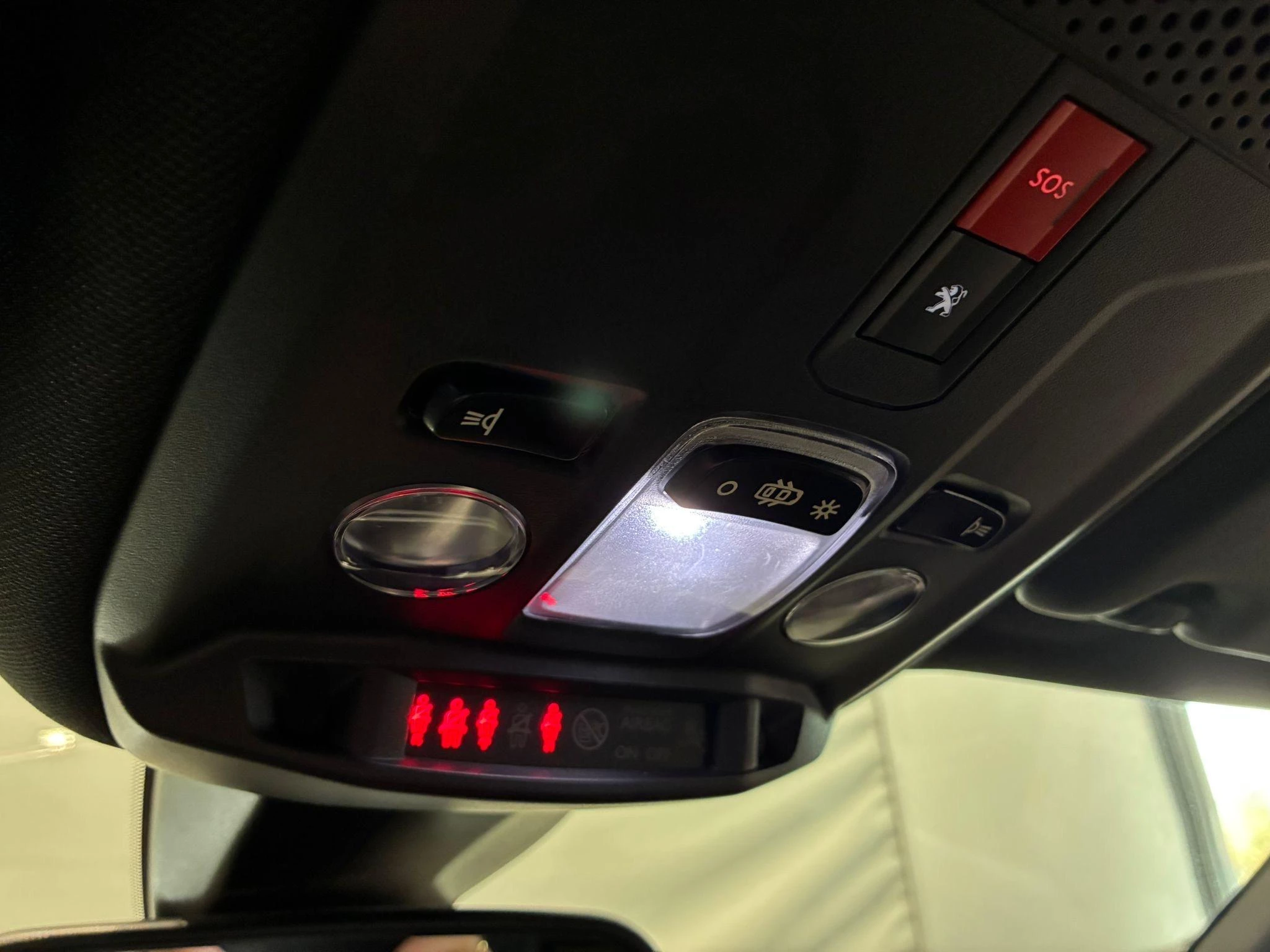 Peugeot-2008-image-7