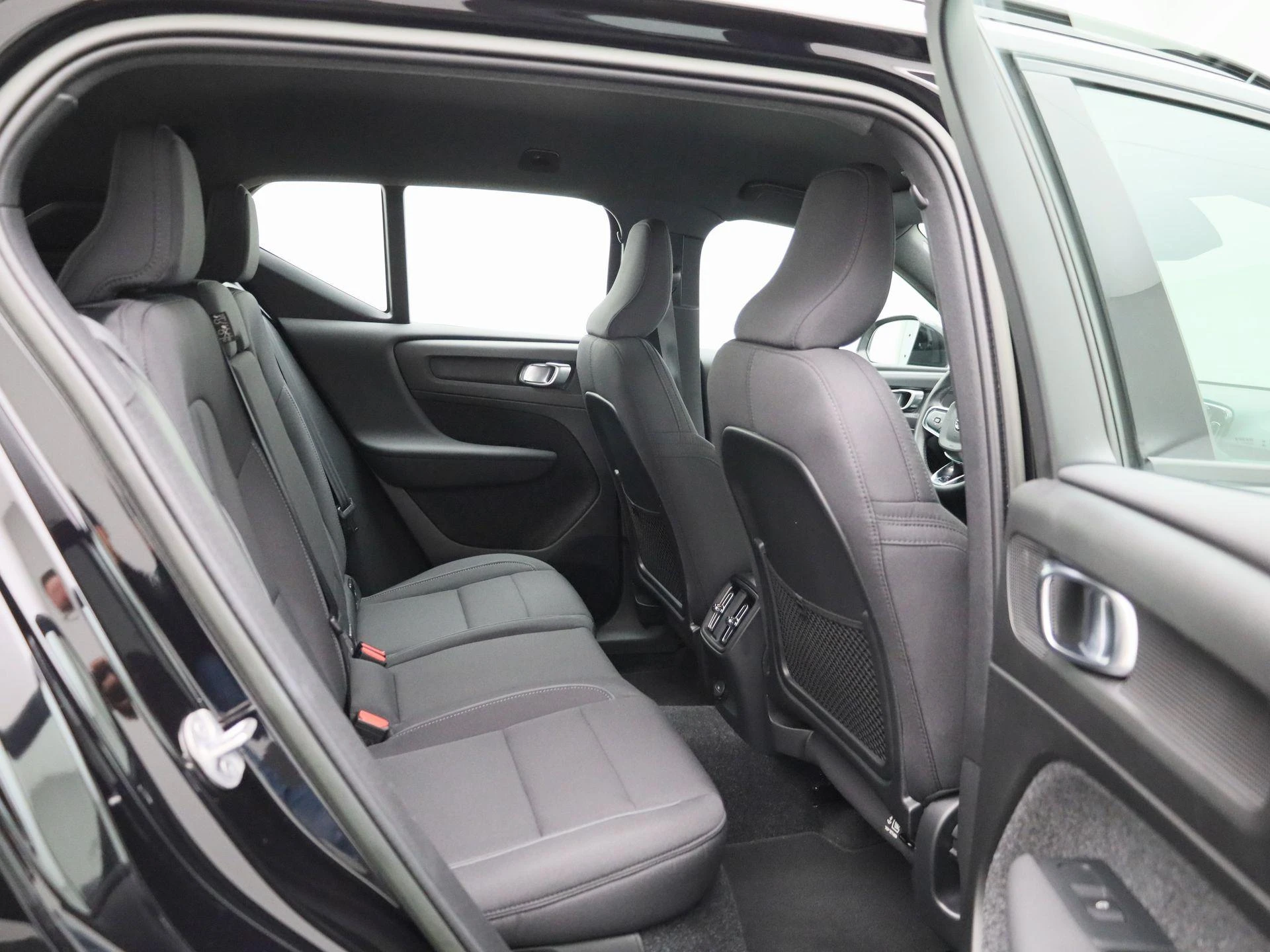 Volvo-XC40-image-33