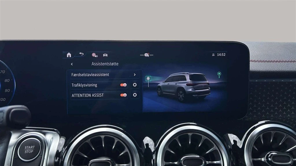 Mercedes-Benz-EQB-image-18