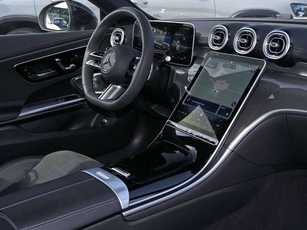 Mercedes-Benz-CLE 200-image-9