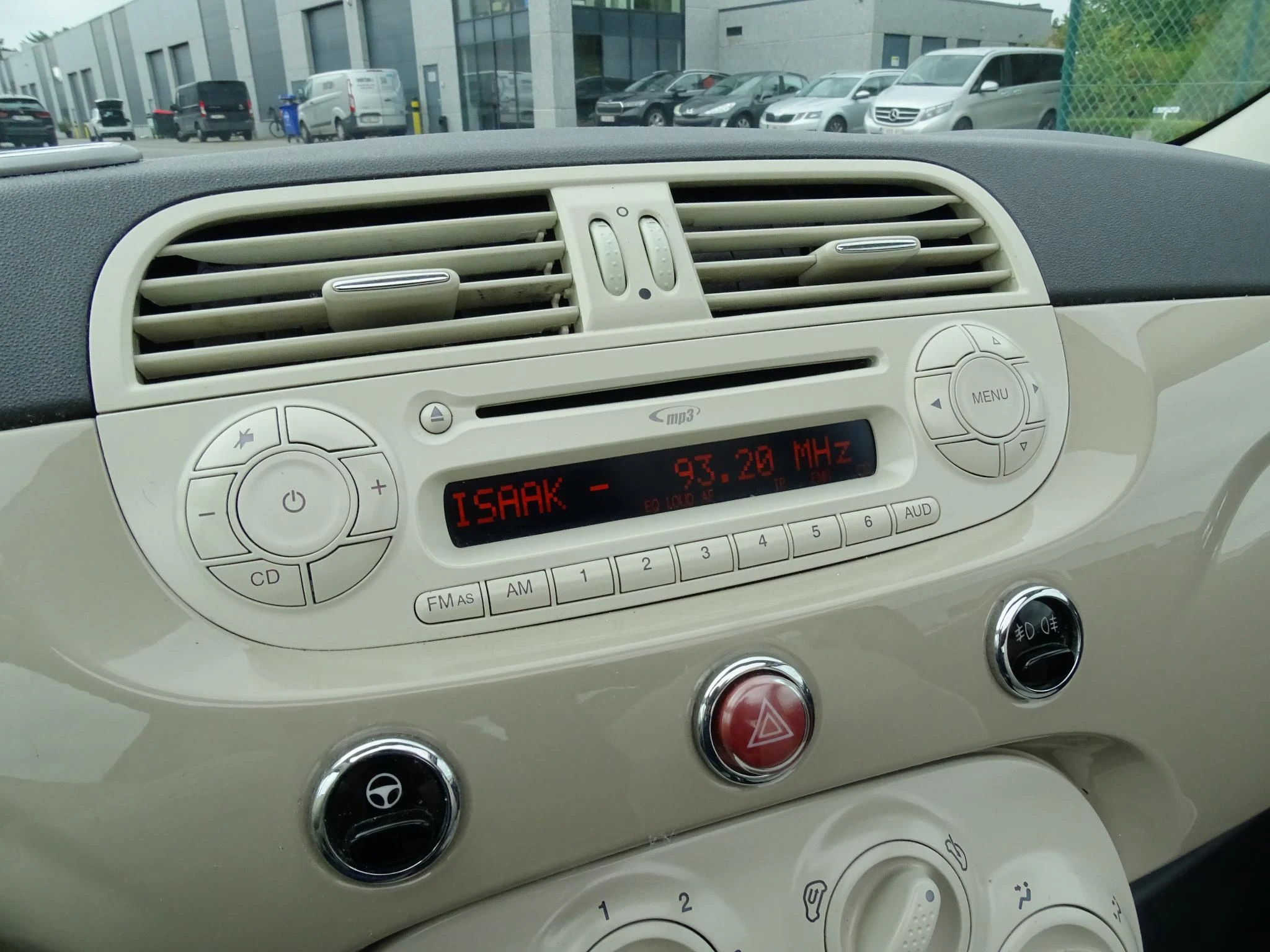 Fiat-500C-image-16