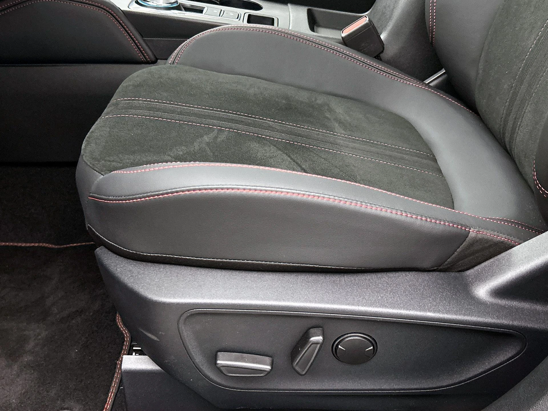 Ford-Kuga-image-22
