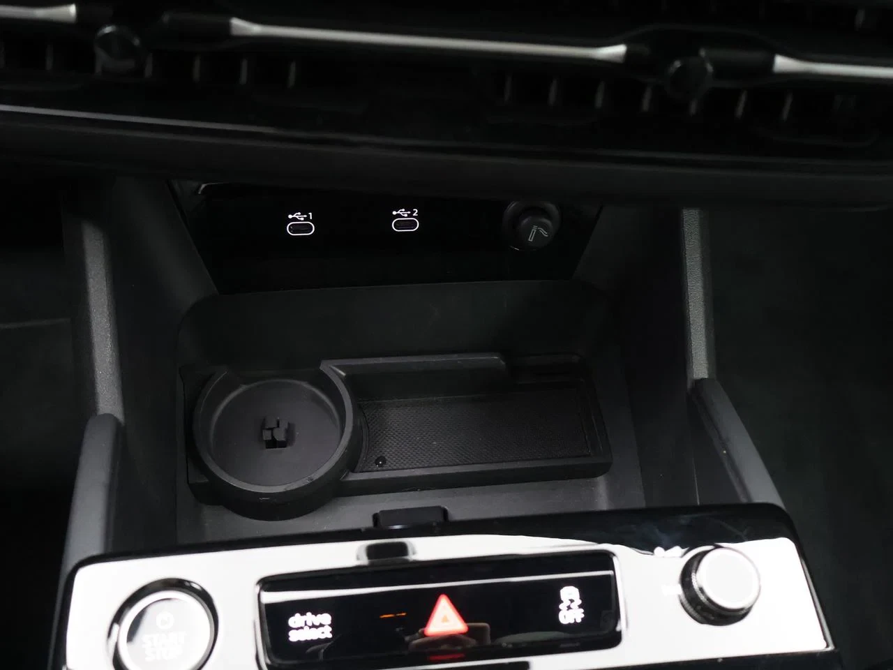 Audi-A6 Sportback e-tron-image-19