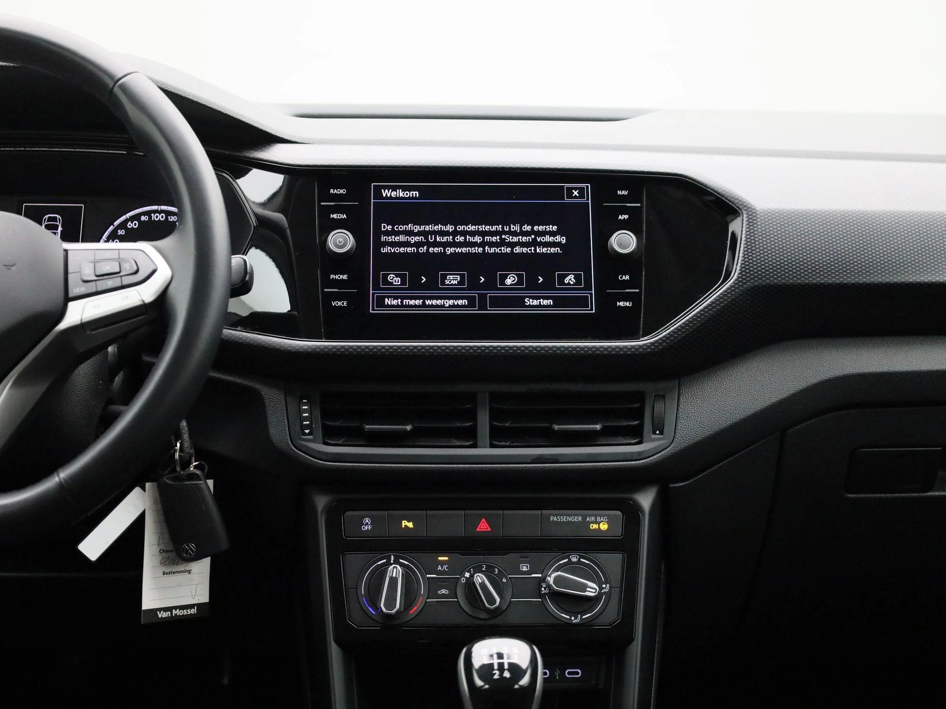 Volkswagen-T-Cross-image-8