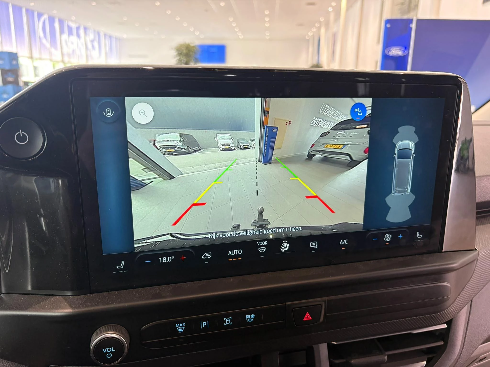 Ford E-Transit Cust. 320 L2H1 Limited 65 kWh