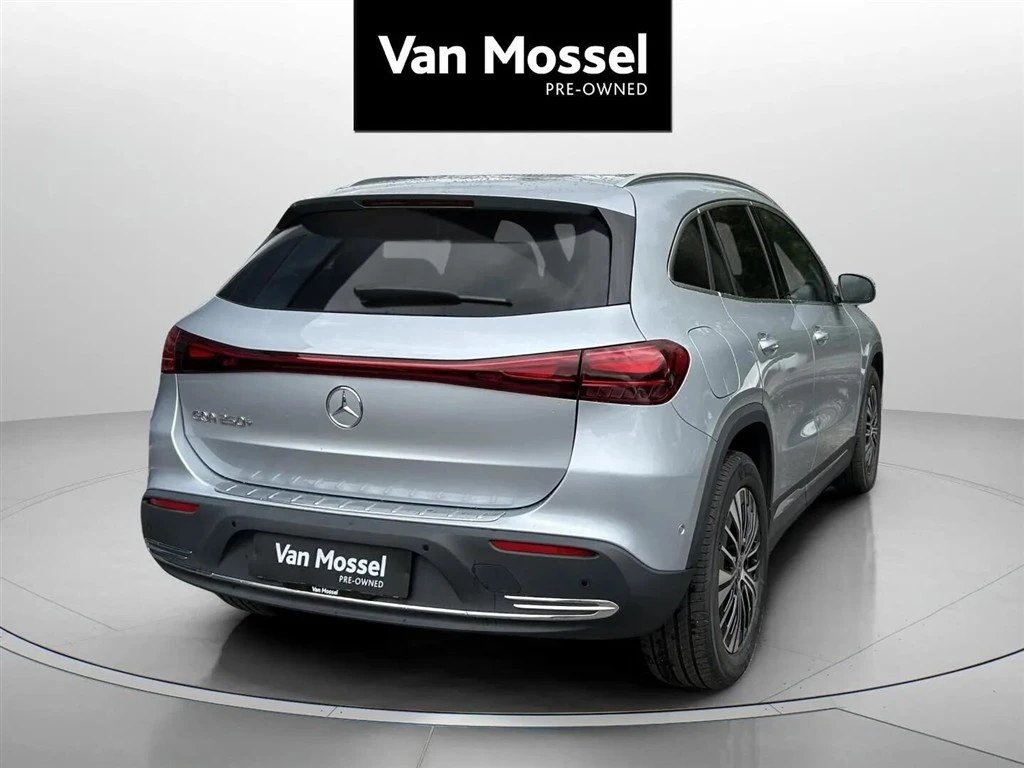 Mercedes-Benz-EQA-image-4