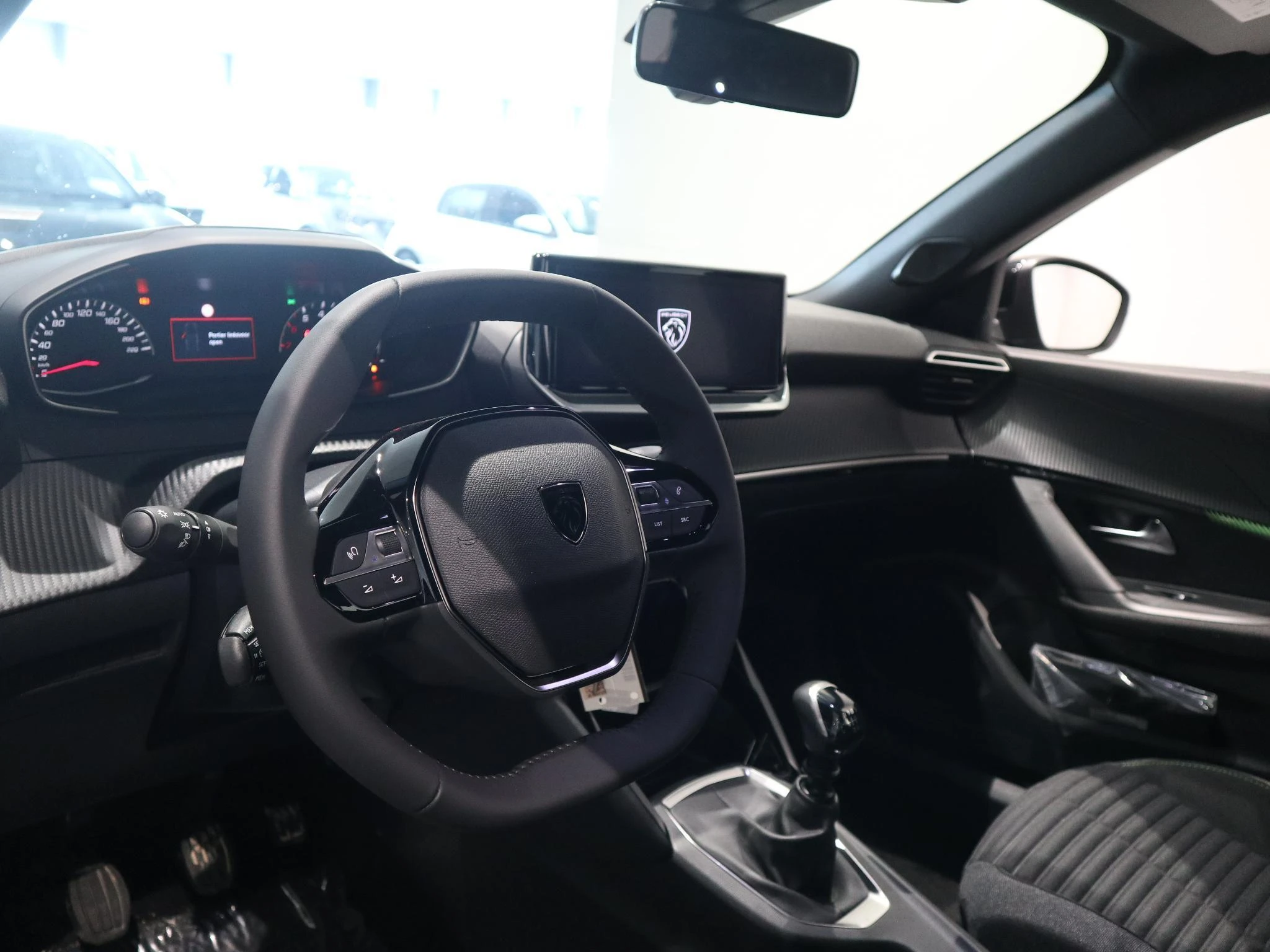 Peugeot-2008-image-1