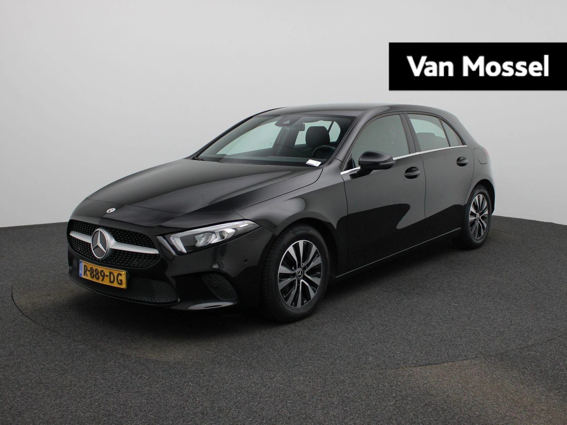 Mercedes-Benz-A-Klasse-image-0