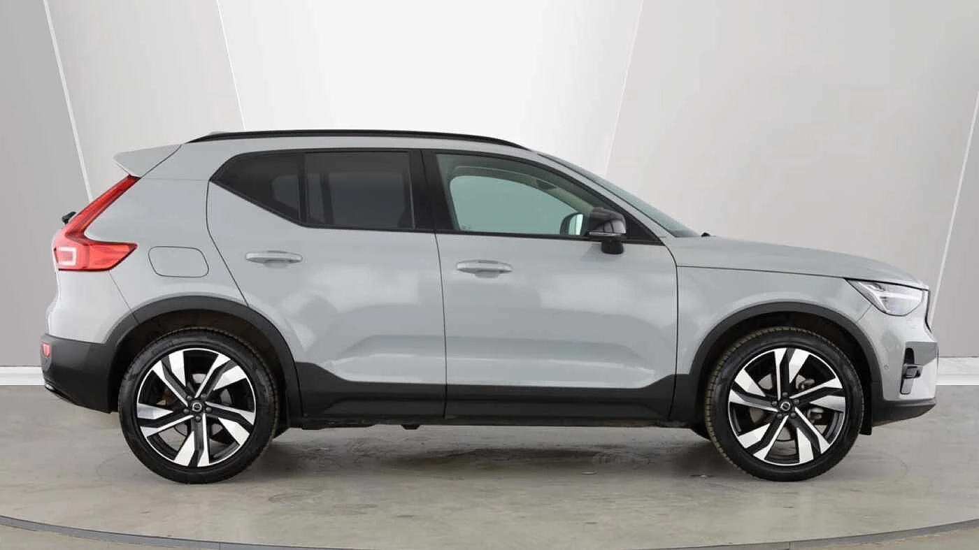 Volvo-XC40-image-1