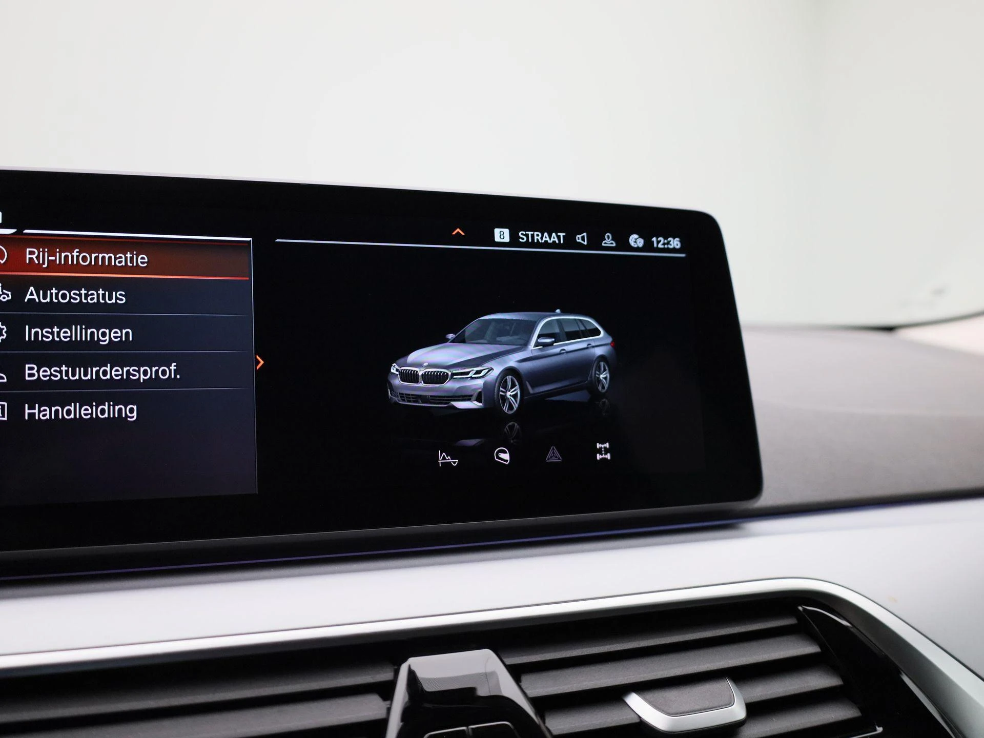 BMW-5 Serie-image-19