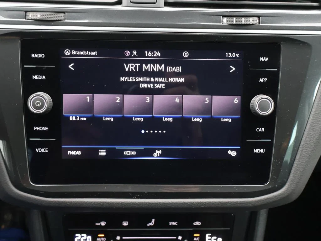 Volkswagen-Tiguan-image-22