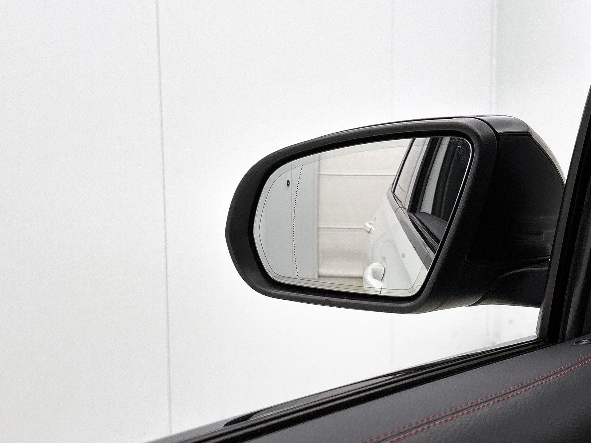 Mercedes-Benz-B-Klasse-image-23