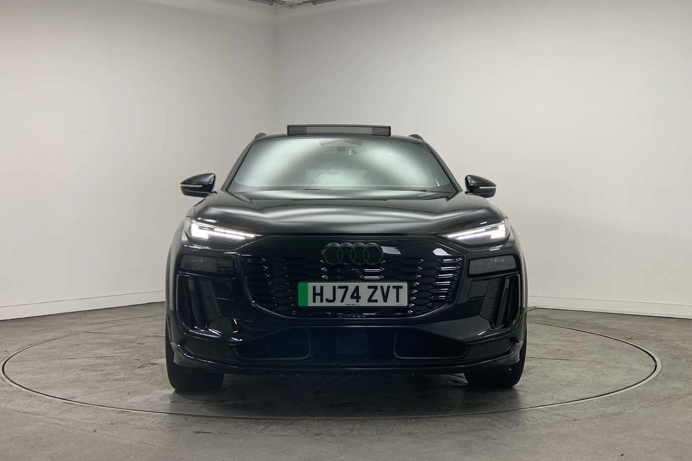 Audi-Q6 e-tron-image-6