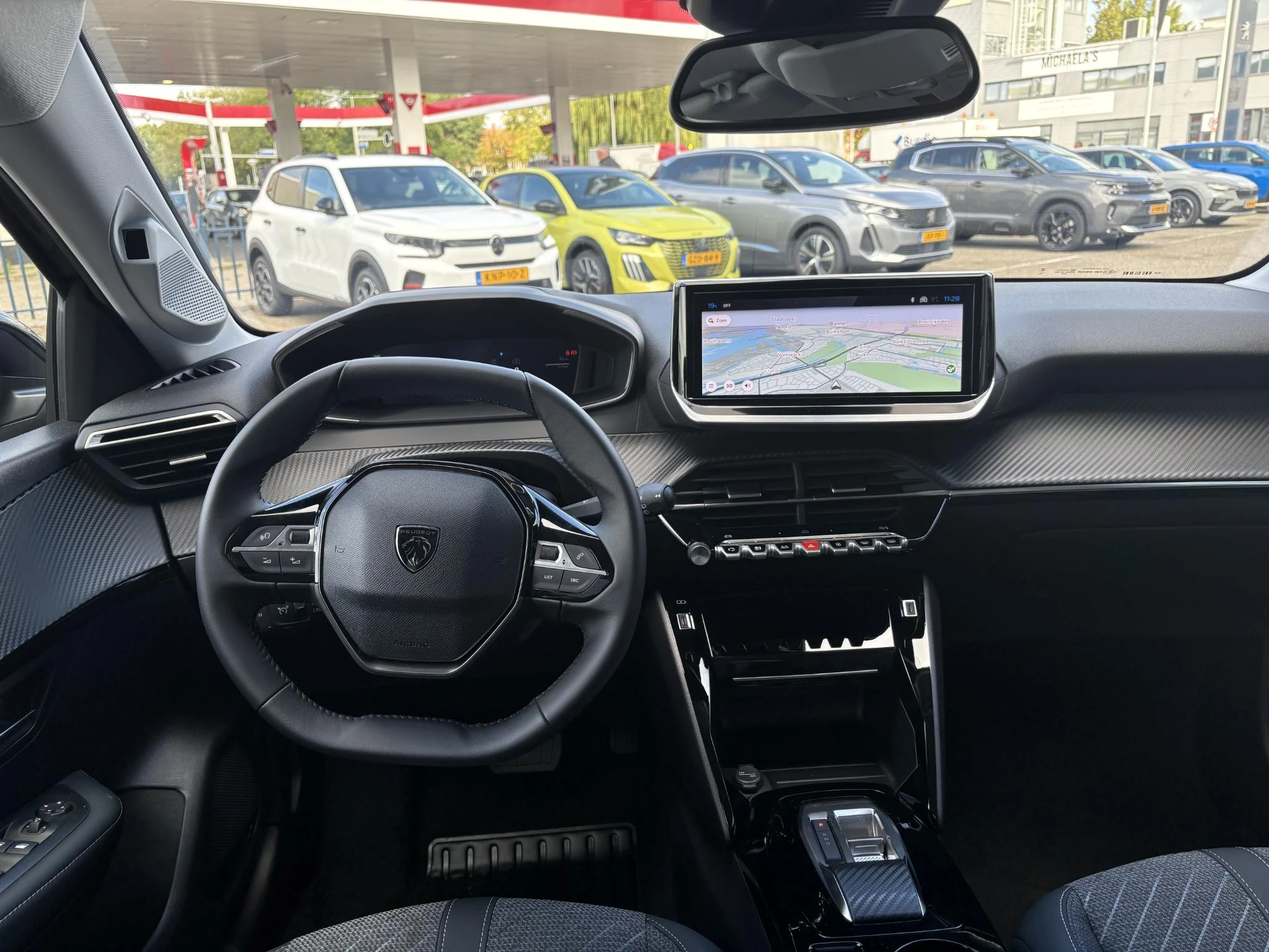 Peugeot-208-image-10