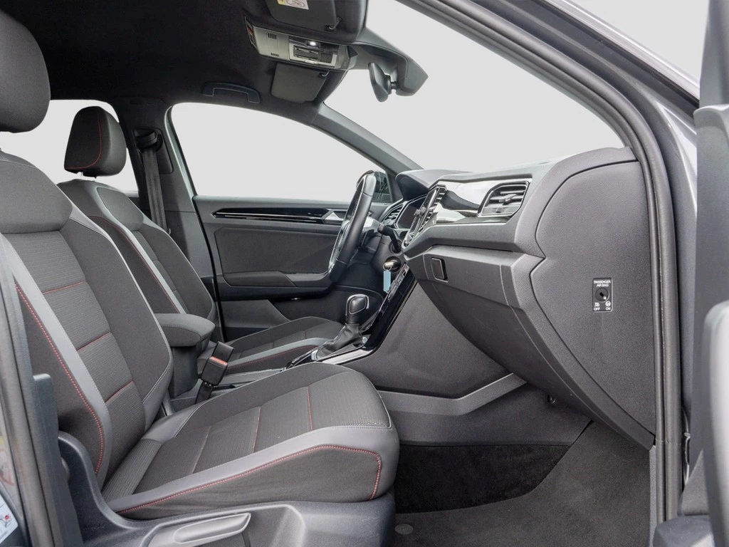 Volkswagen-T-Roc-image-6