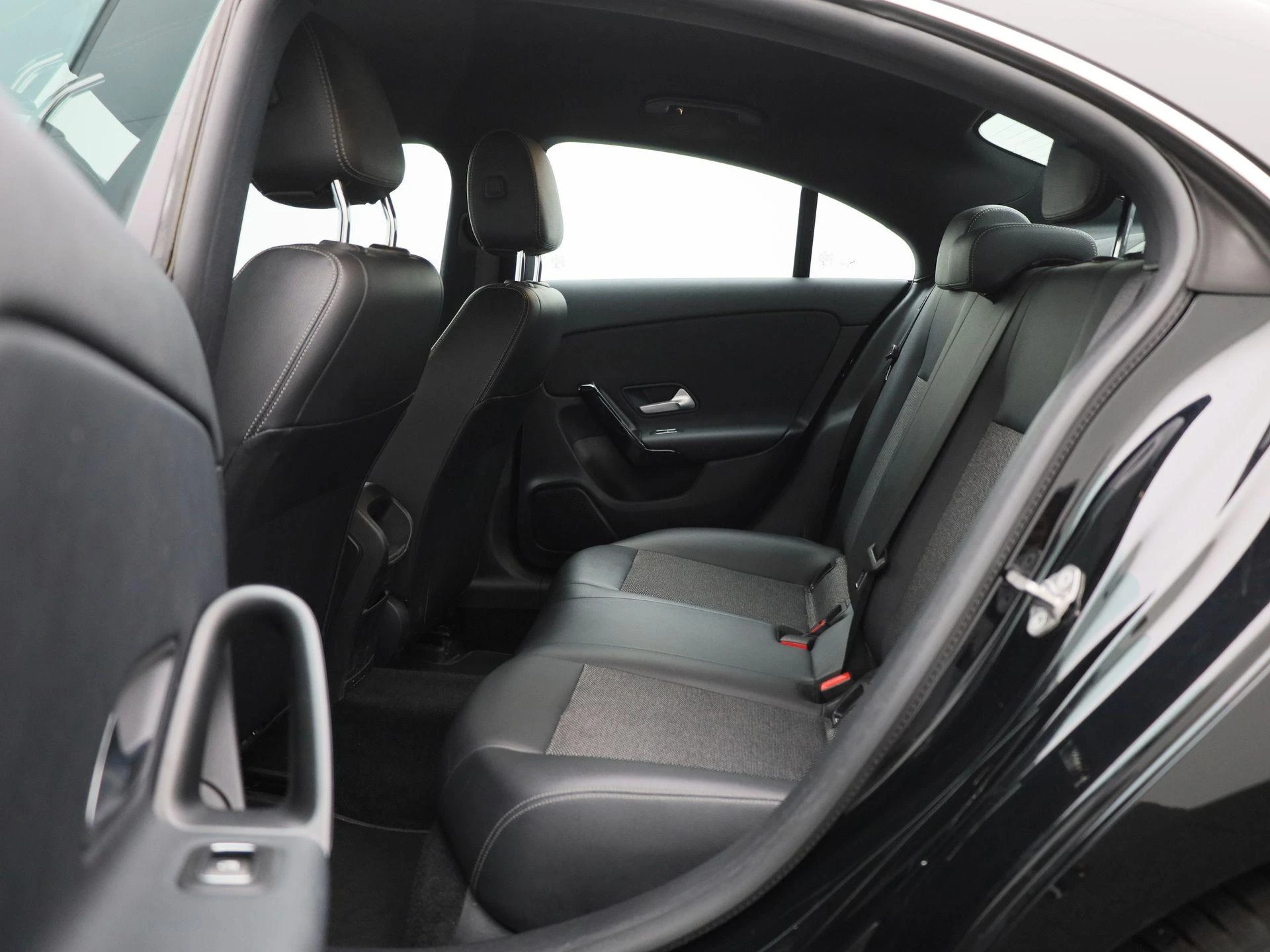 Mercedes-Benz CLA CLA 180 d Business Solution