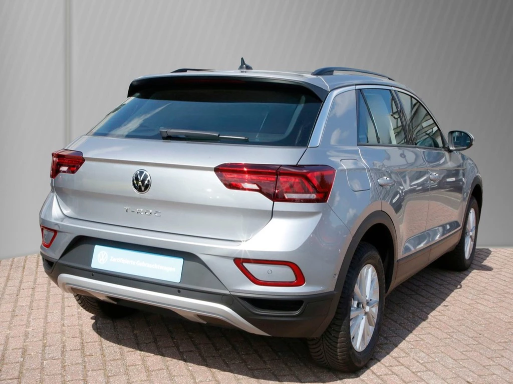 Volkswagen T-Roc 1.5 TSI DSG Life 16" LM NAVI RFK LED SHZ ACC