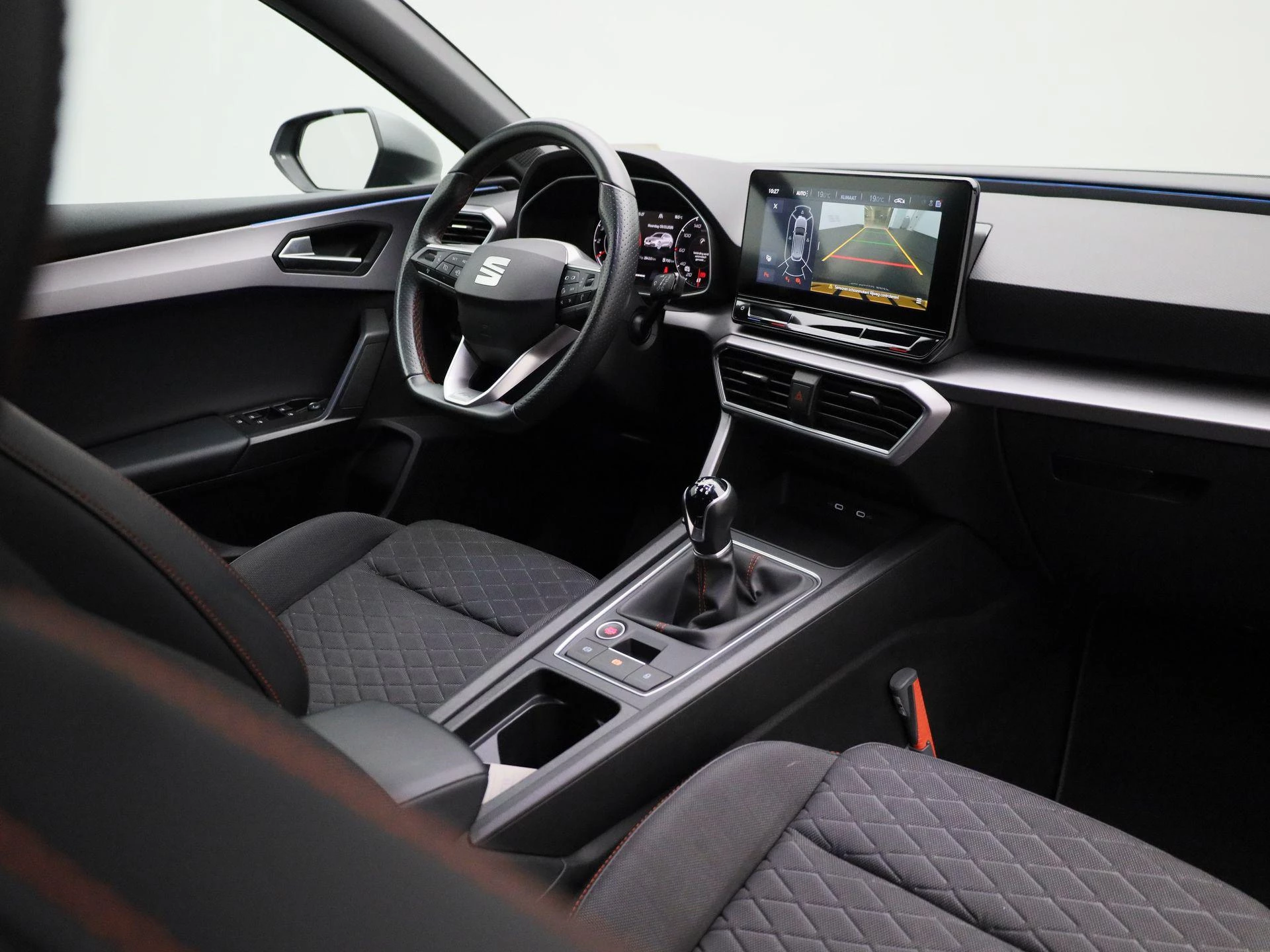 SEAT-Leon-image-35