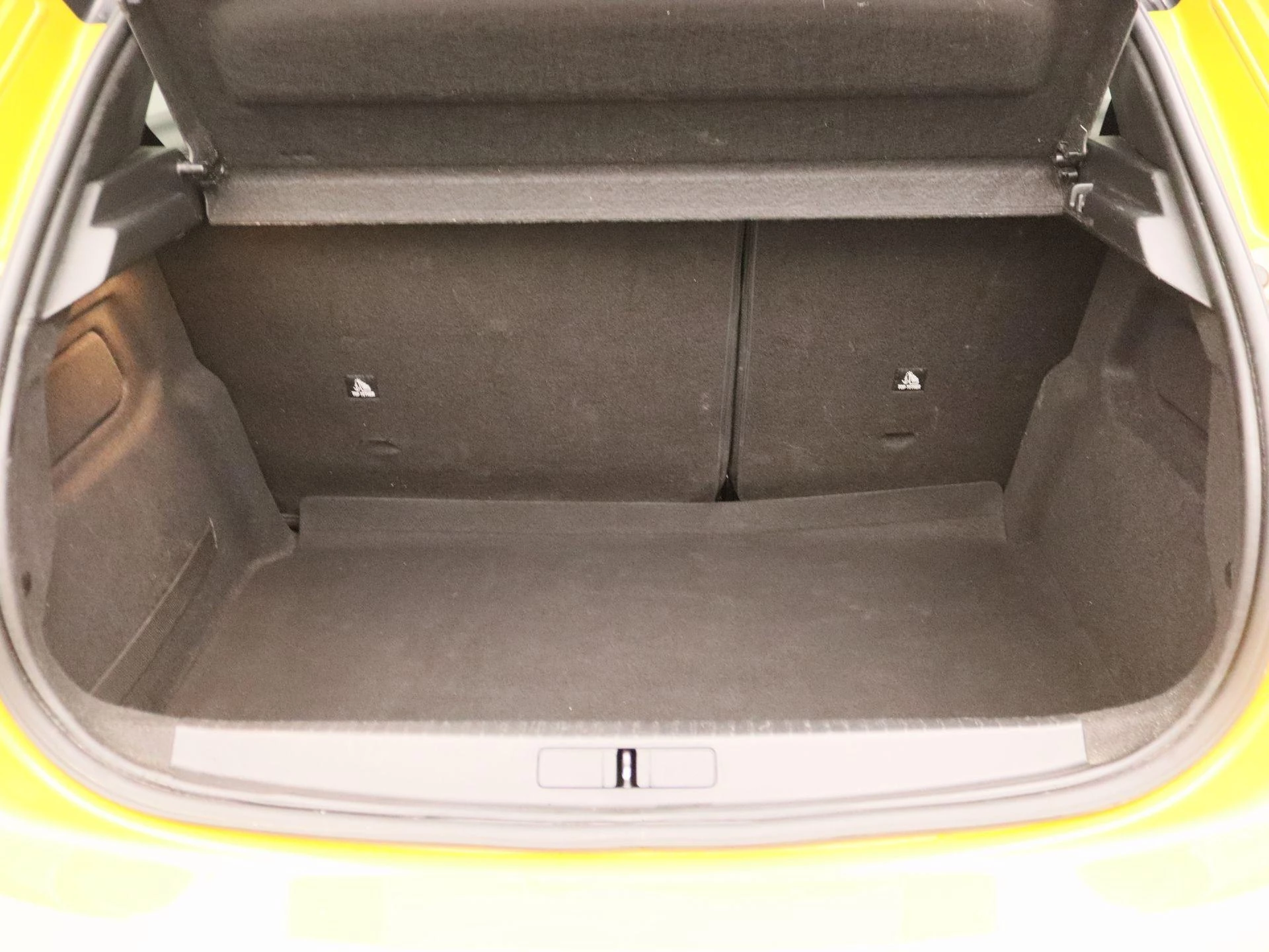 Peugeot-208-image-14