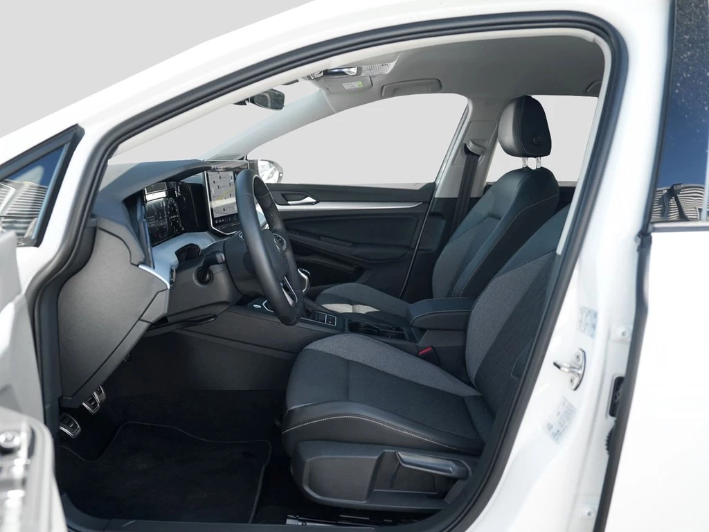 Volkswagen Golf VIII 1.5 TSI GOAL /LED/Navi/AHK/ACC/RFK