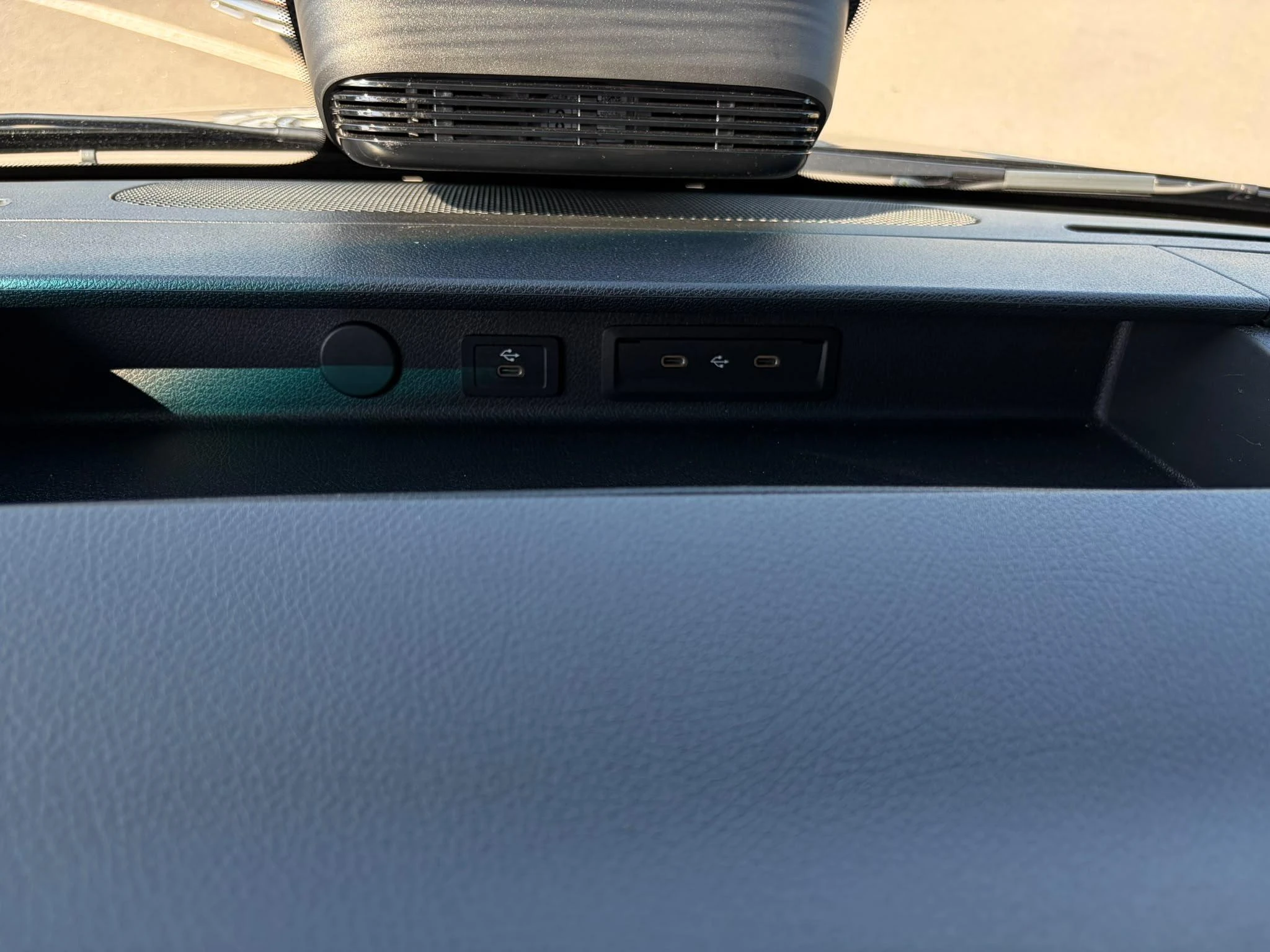 Mercedes-Benz-Sprinter-image-15