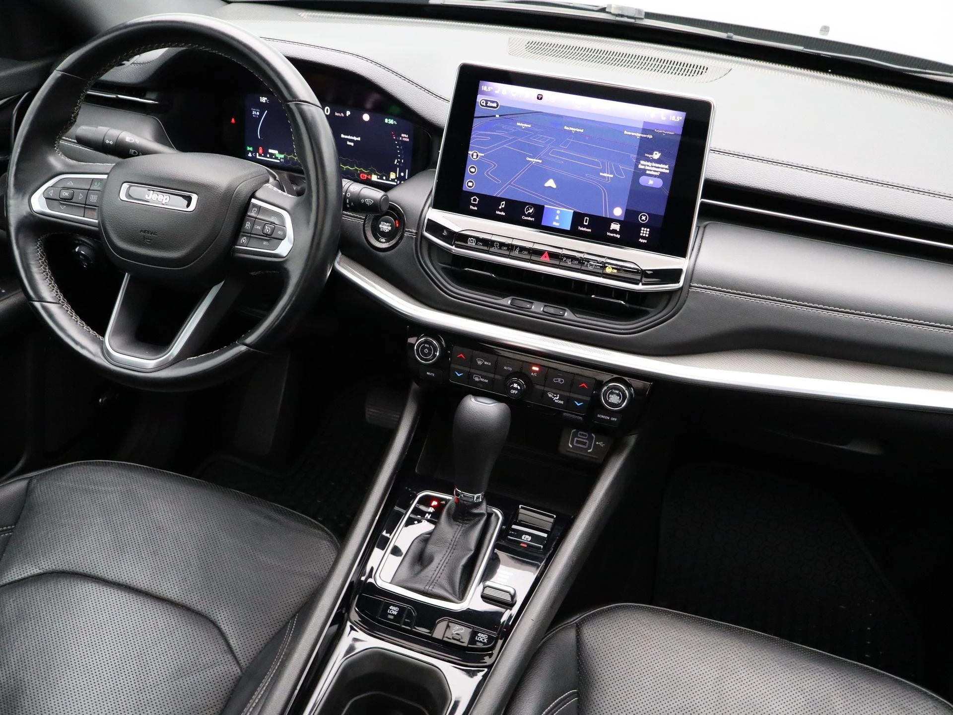 Jeep-Compass-image-34