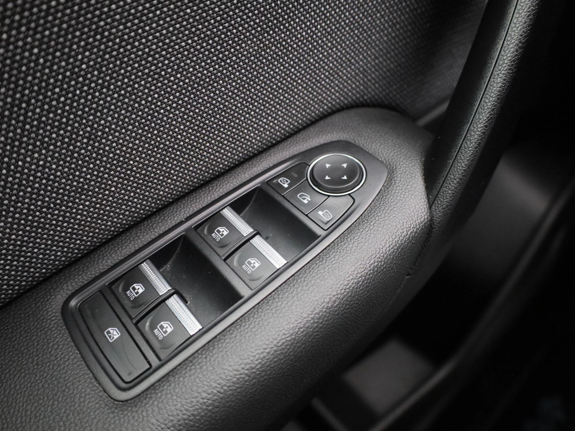 Renault-Captur-image-20
