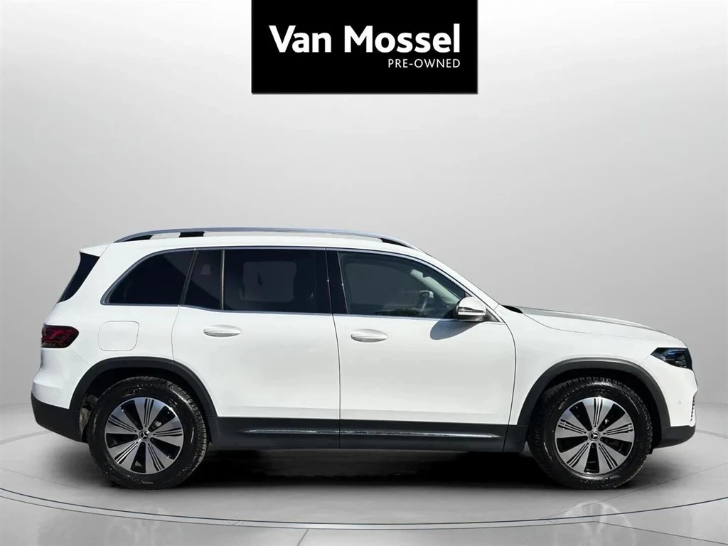 Mercedes-Benz-EQB-image-3