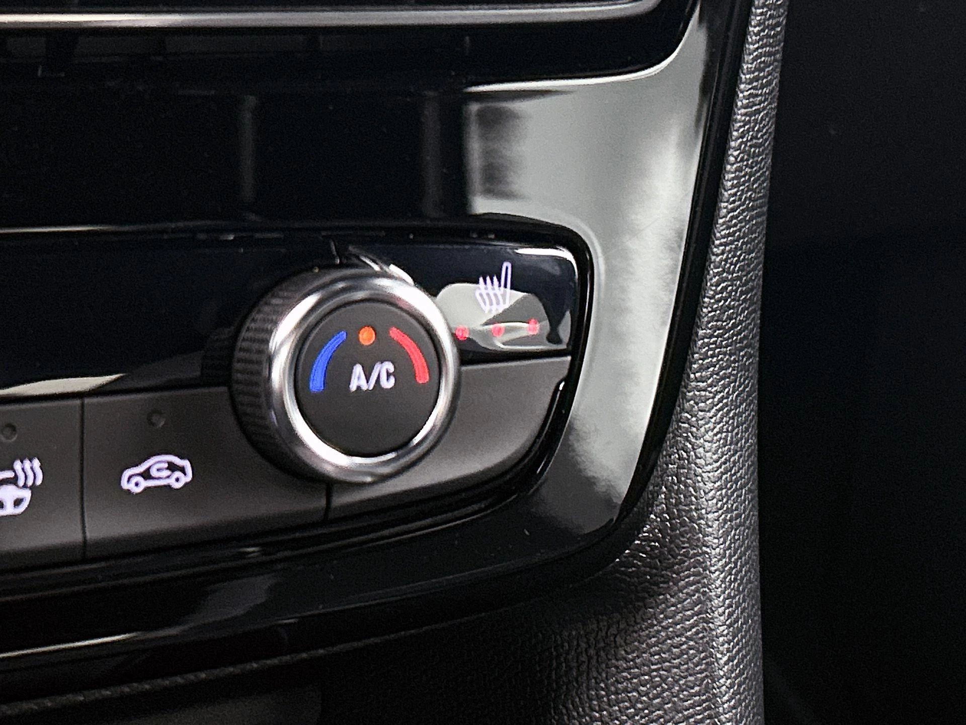 Opel-Mokka-e-image-19