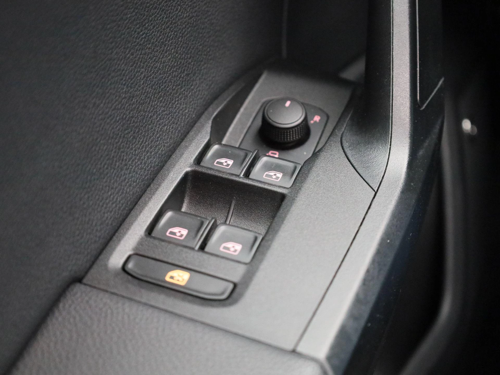 SEAT-Ibiza-image-31
