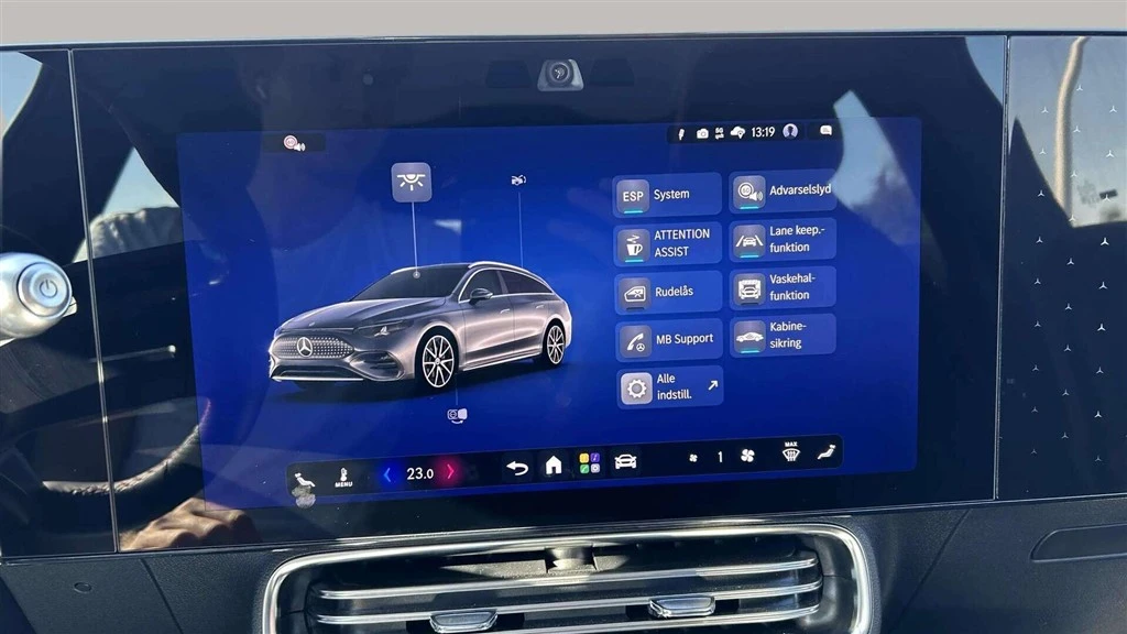 Mercedes-Benz-CLA-image-17