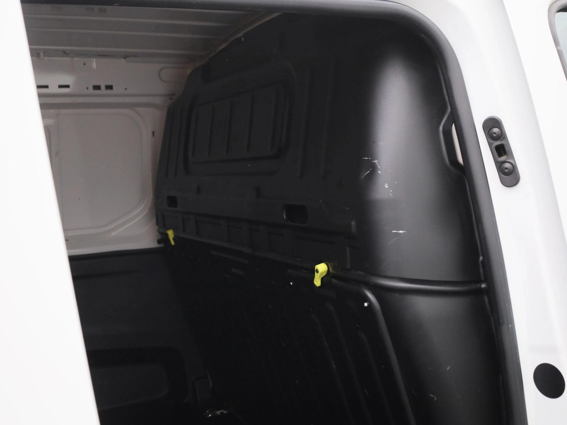 Peugeot-Partner-image-24