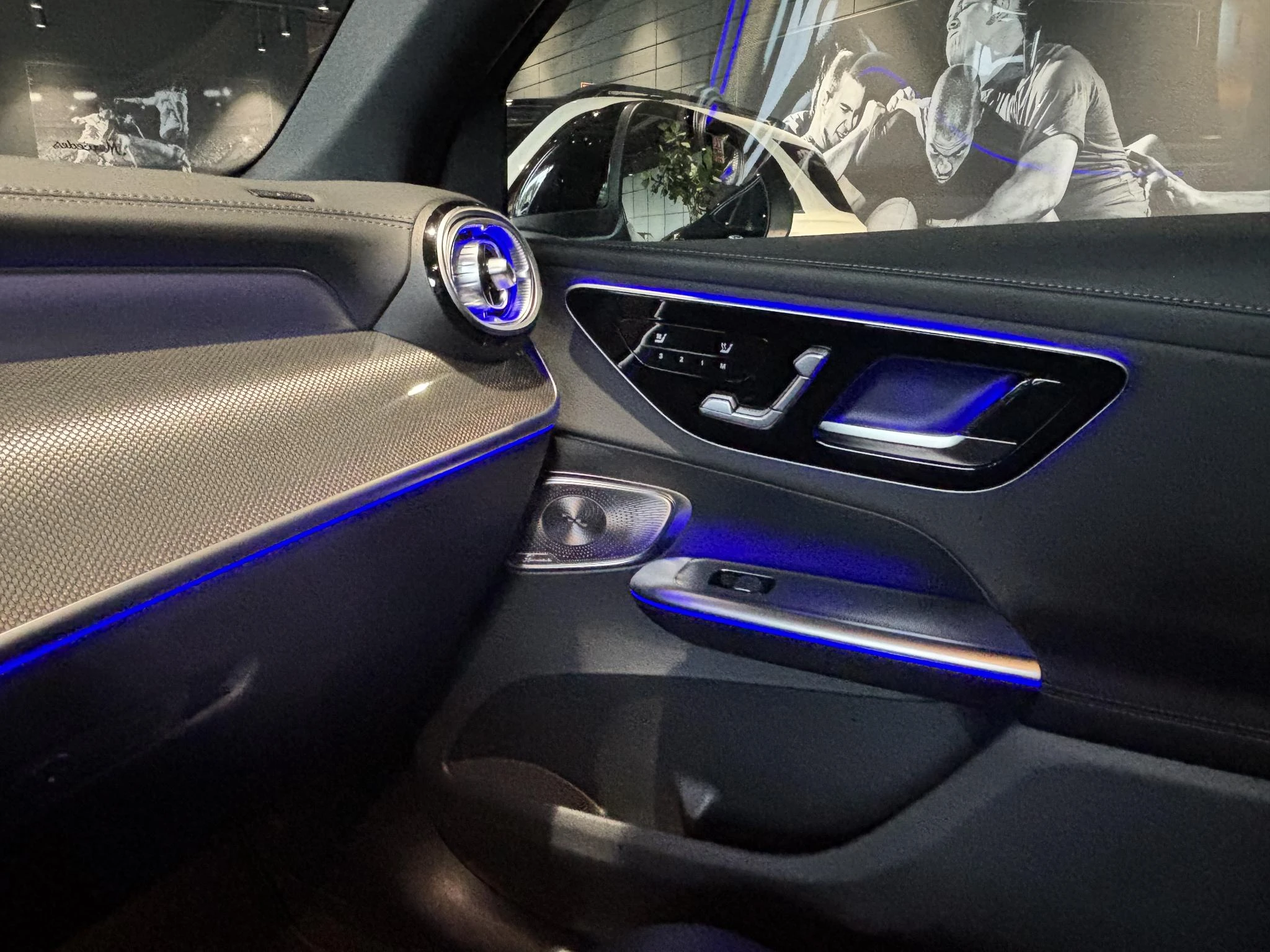 Mercedes-Benz-GLC-image-10